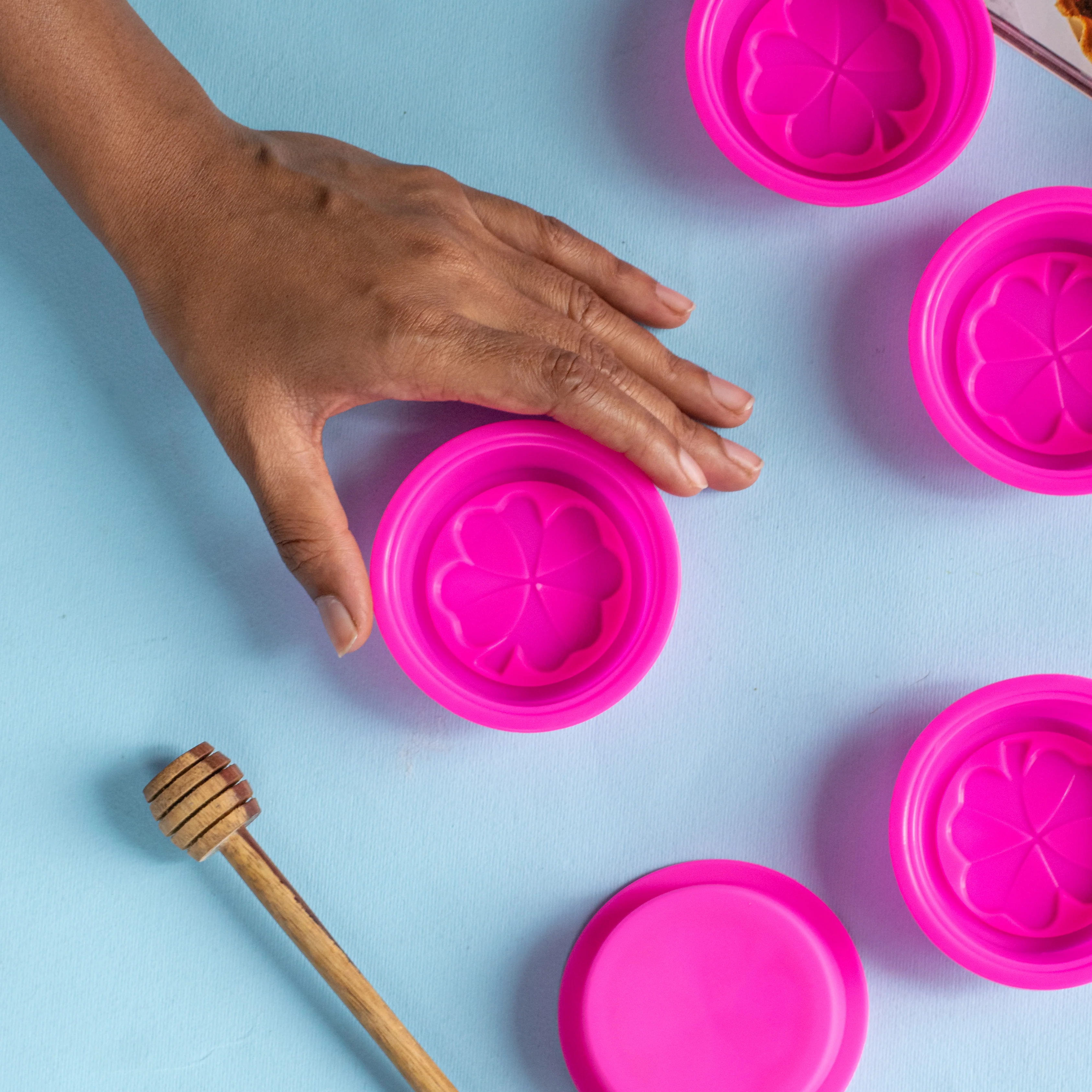 Cupcake Mould Set of 5 - Image 8