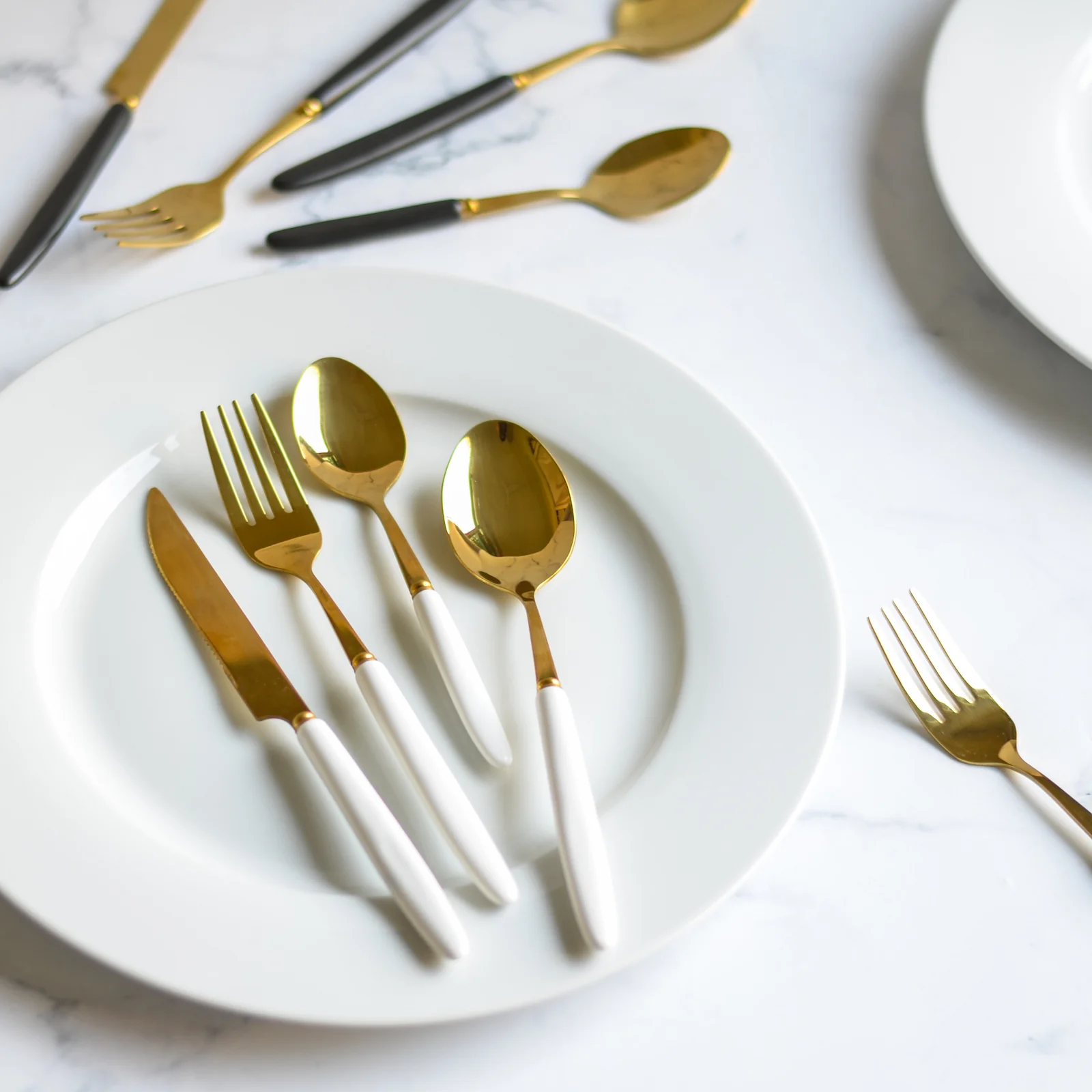 Cutlery Set Of 4 - Image 3