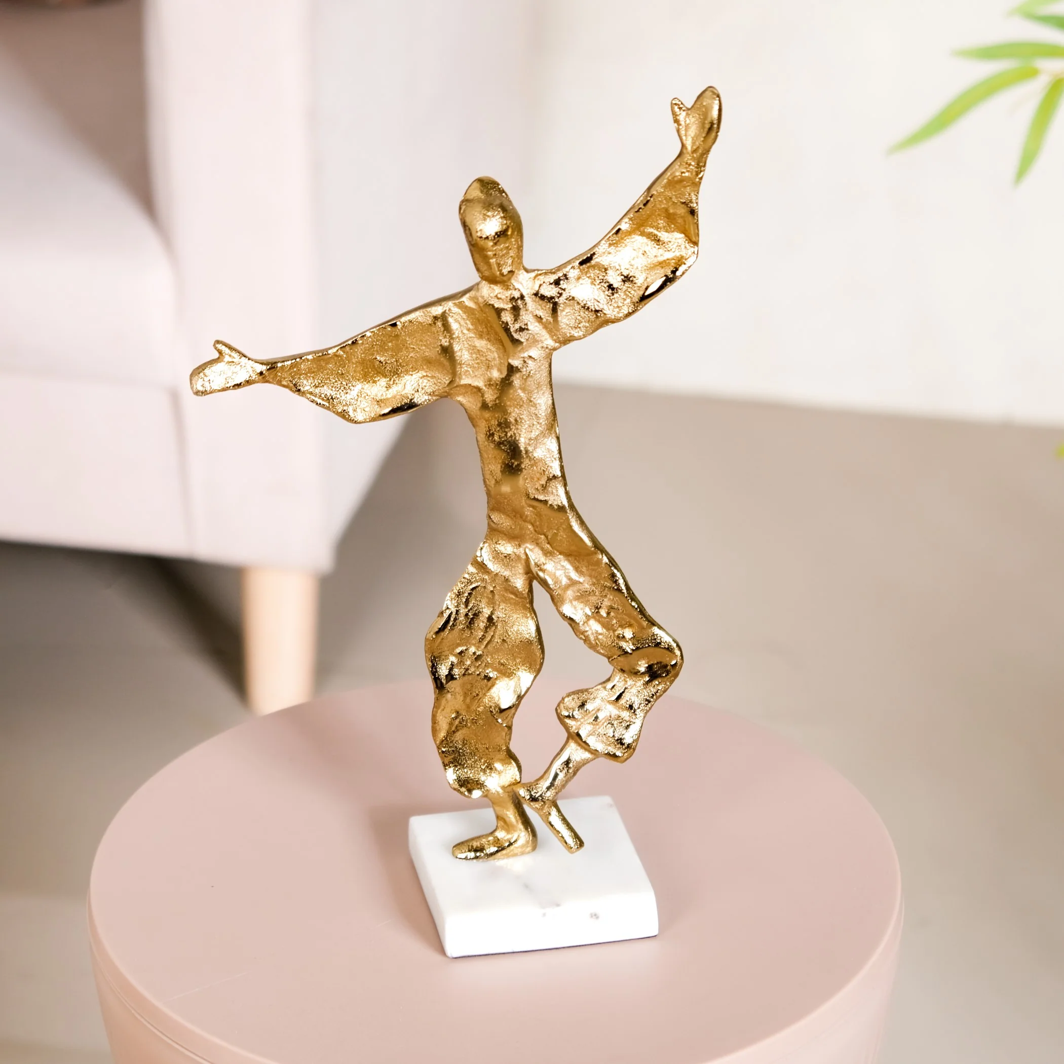 Dancing Musketeer Tabletop Metal Decor - Image 3