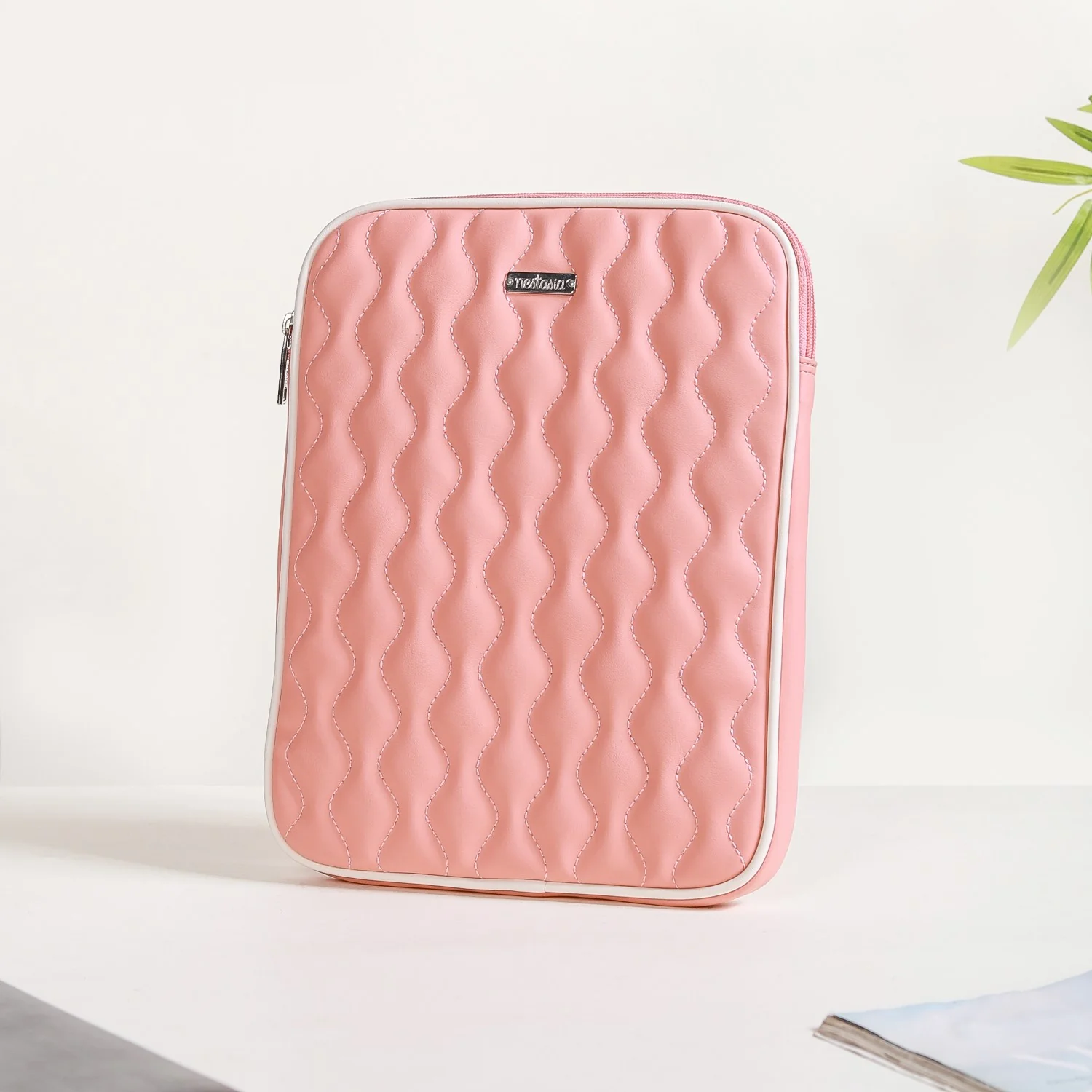 Designer iPad Cover Sleeve Pink - Image 2