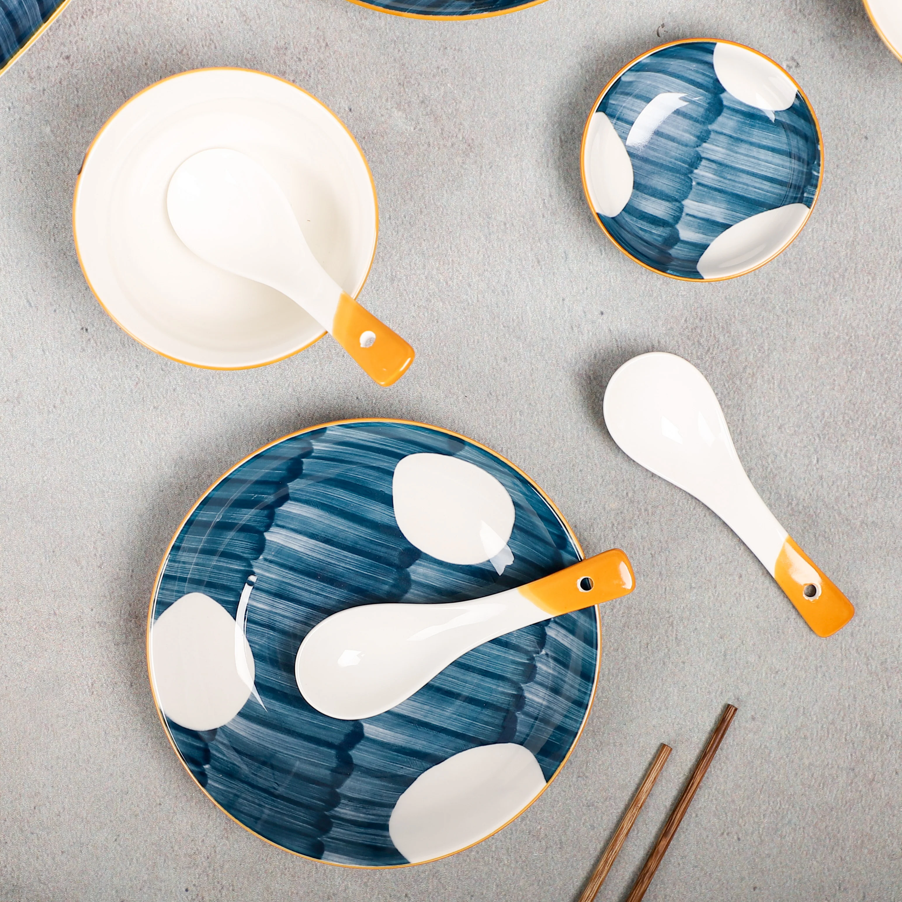 Hand painted Dinner Set Nitori - Image 2