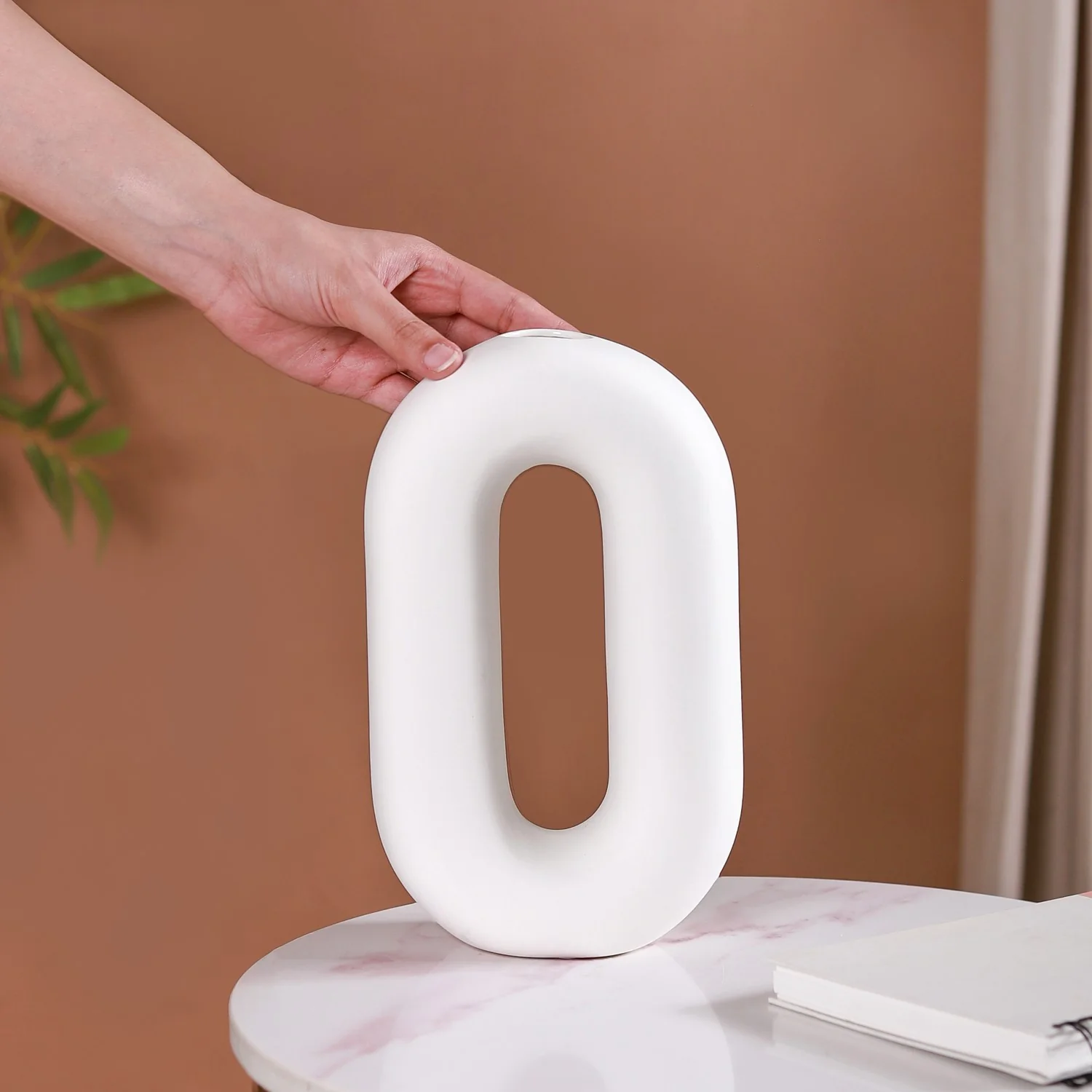 Donut Oval Ceramic Vase White - Image 2