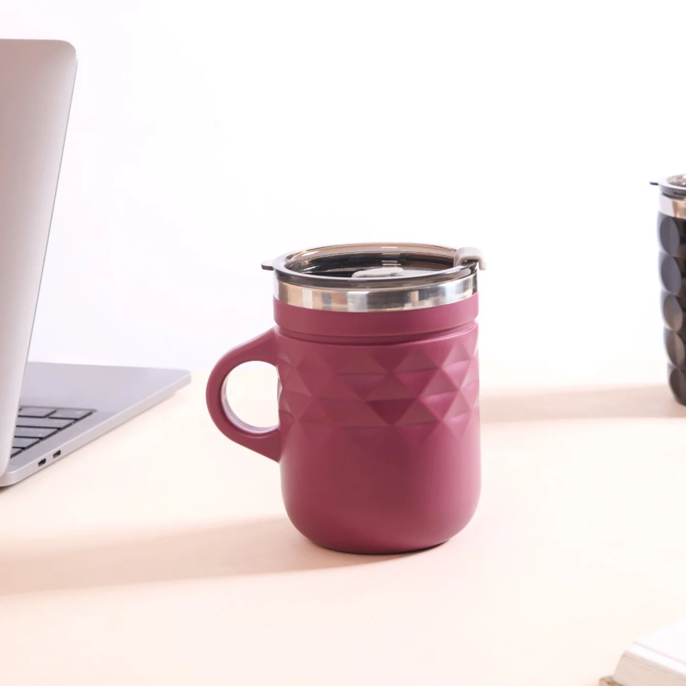Travel Mug With Lid Magenta 400ml - Image 18