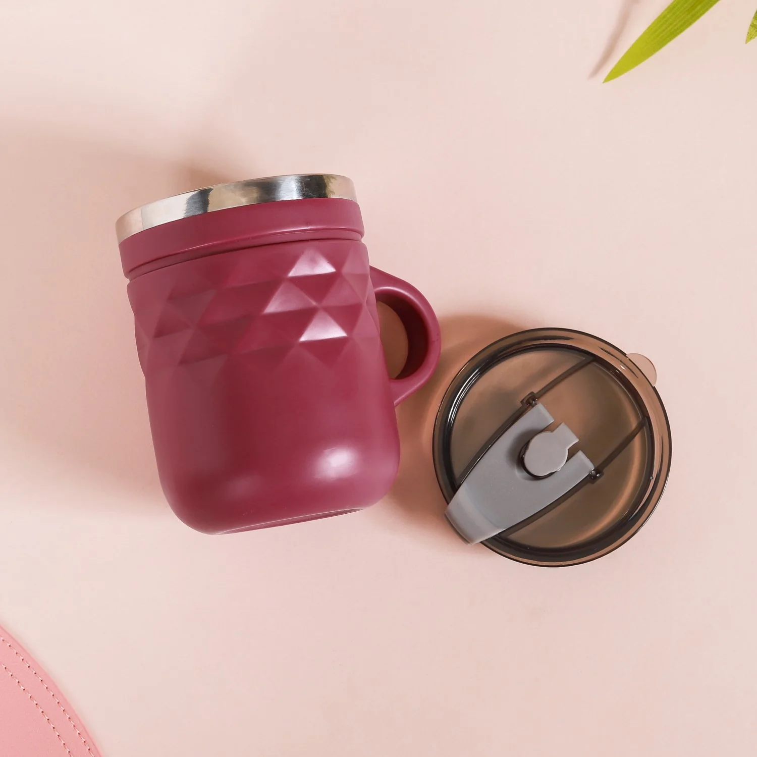 Travel Mug With Lid Magenta 400ml - Image 4