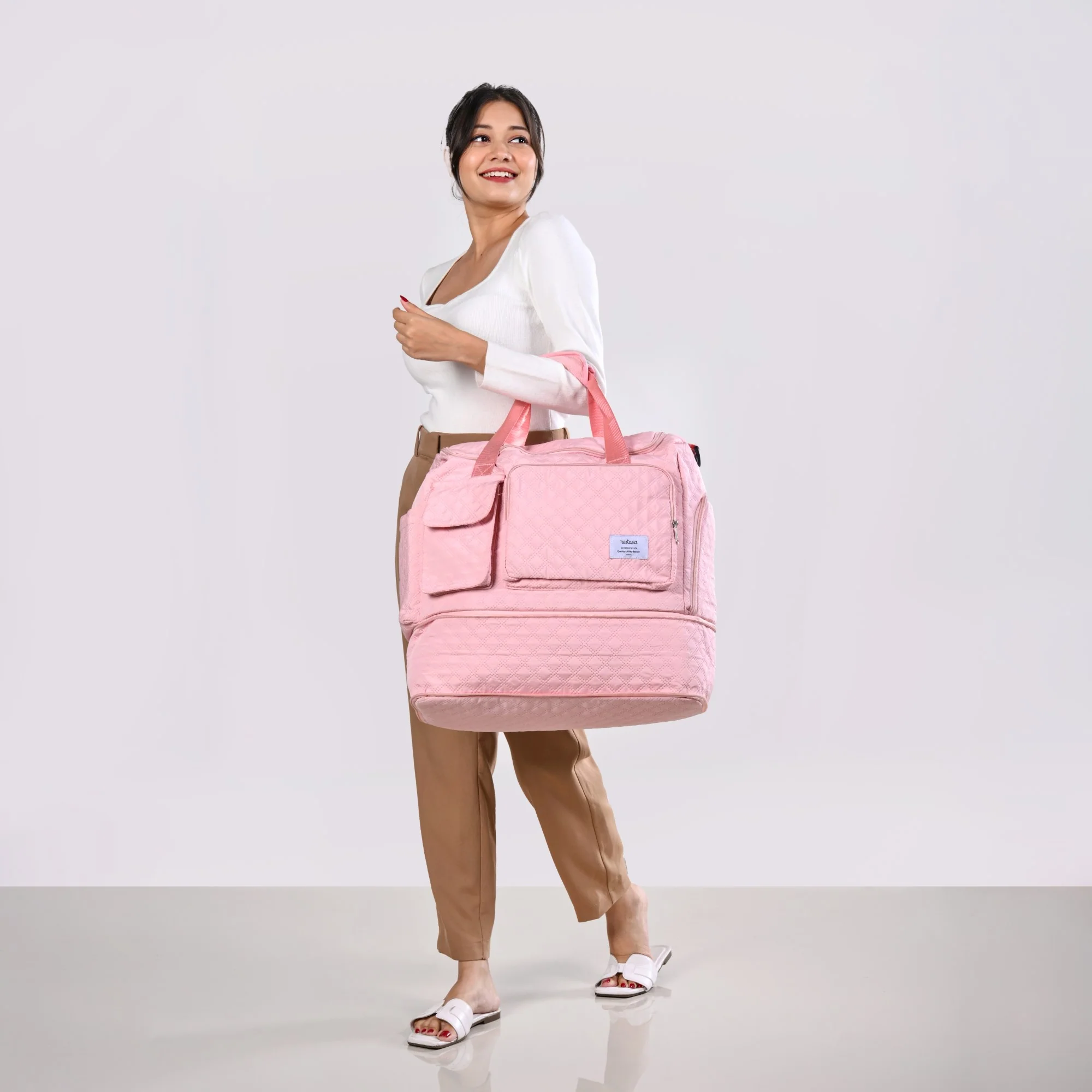 Dova Expandable Weekender Bag - Image 7