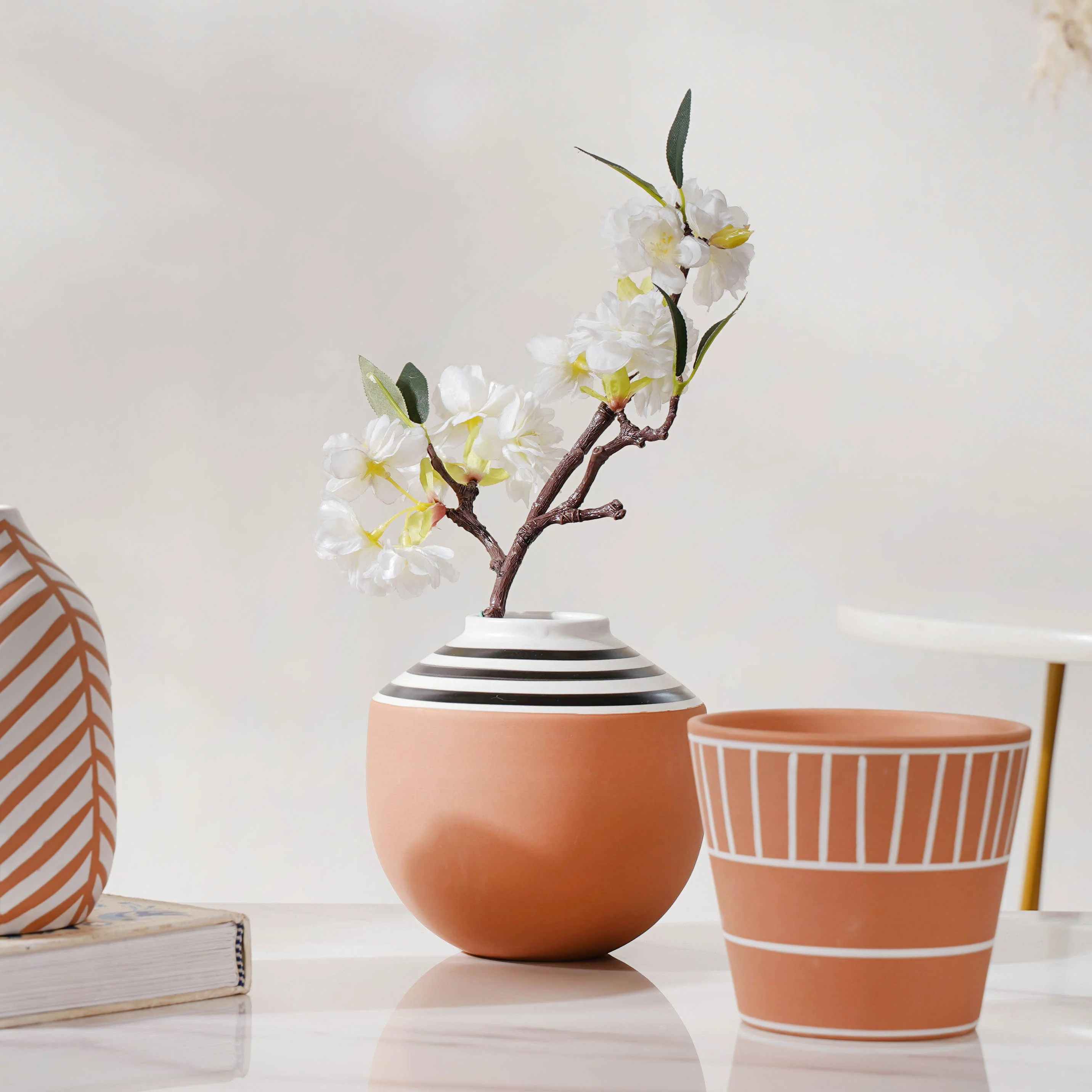 Eclectic Flower Vase - Image 8