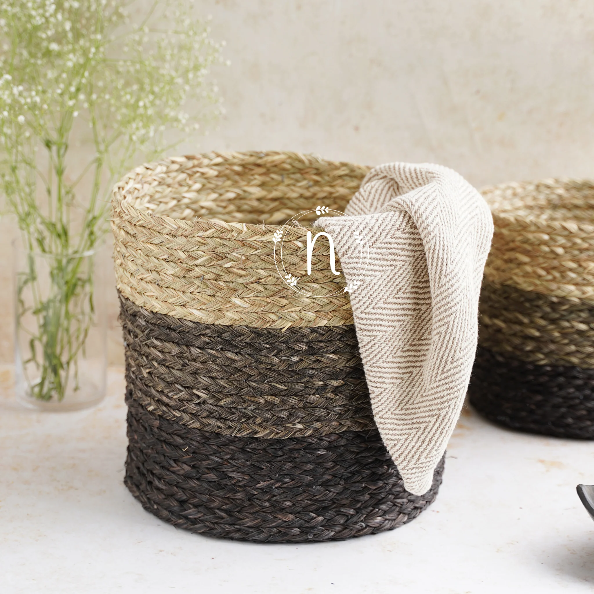 Eco-Friendly Planter Baskets Brown Set of 2 - Image 7