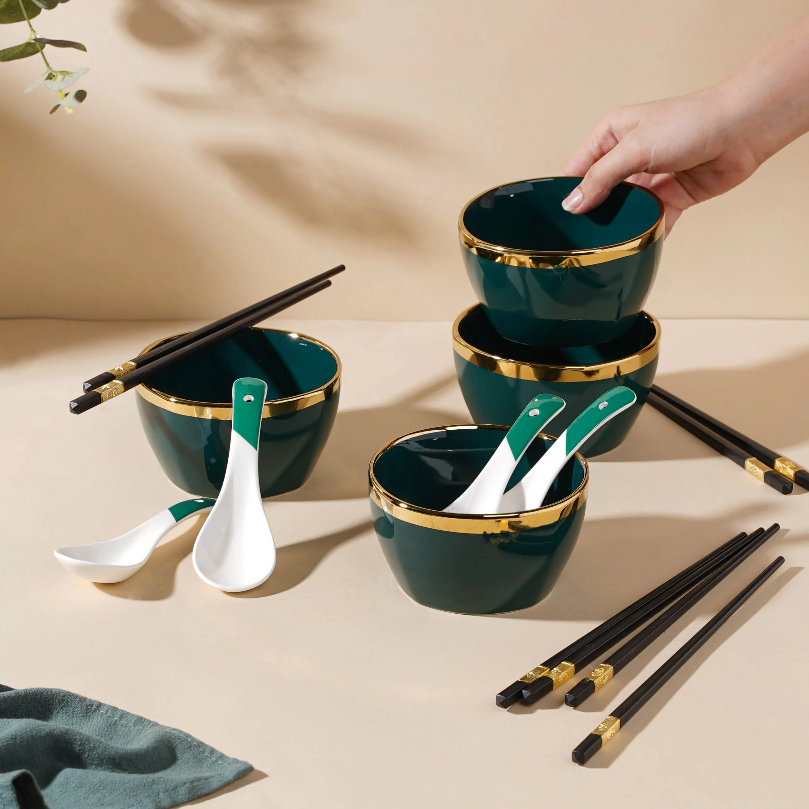 Emerald Snack Bowl Set Of 4 With Chopsticks And Soup Spoons - Image 3