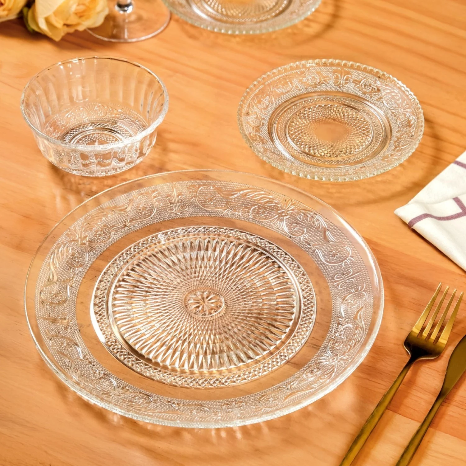 Embossed Glass Dessert Plate Set Of 6 Small 15cm - Image 9