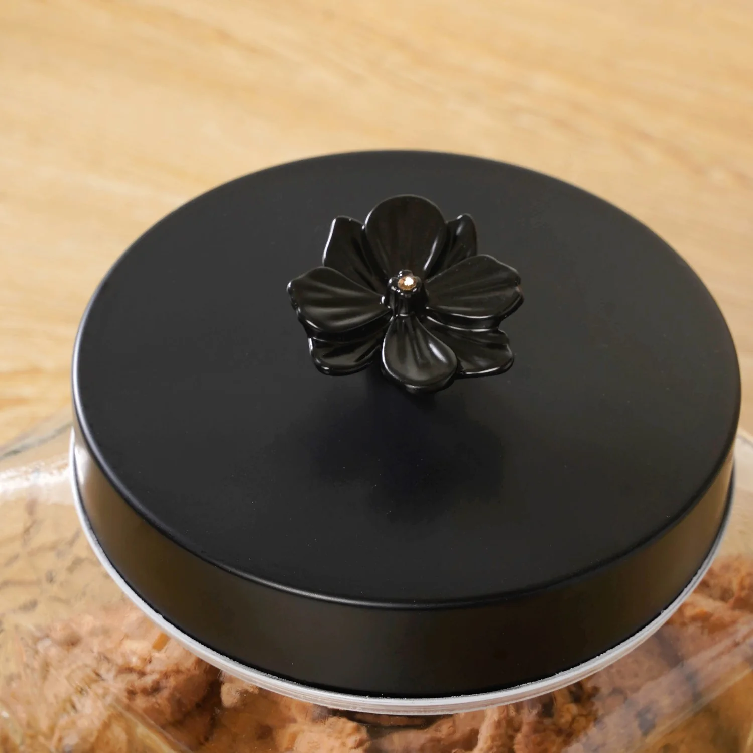 Embossed Jar With Flower Knob Set Of 4 Matte Black 1300ml - Image 6