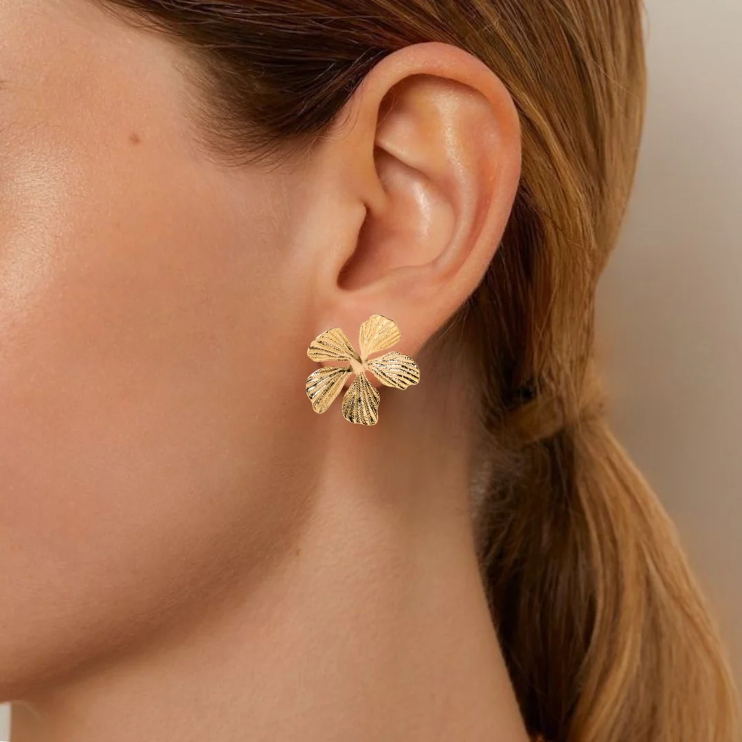 Everbloom Studs Gold - Image 5