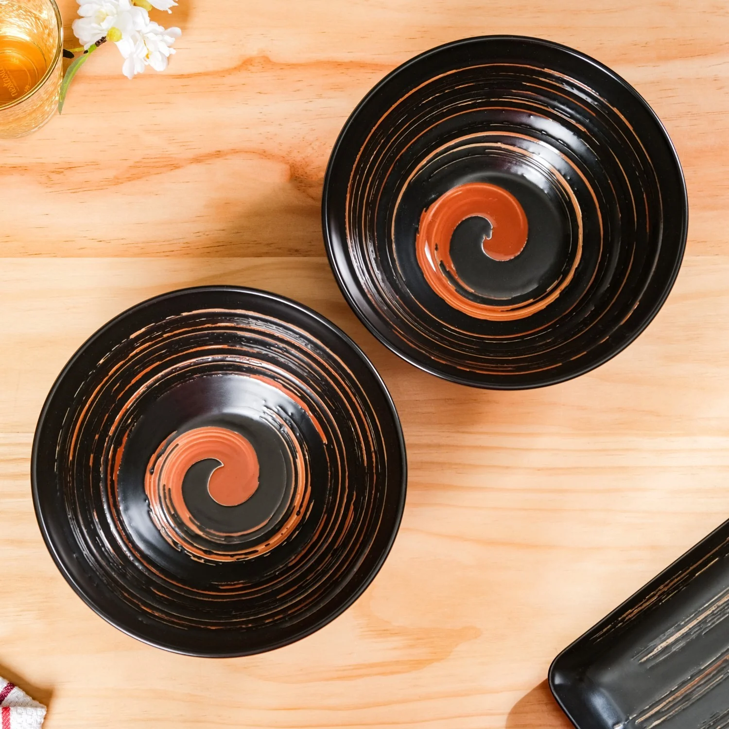 Exotic Serving Bowl Set Of 2 1200ml - Image 3