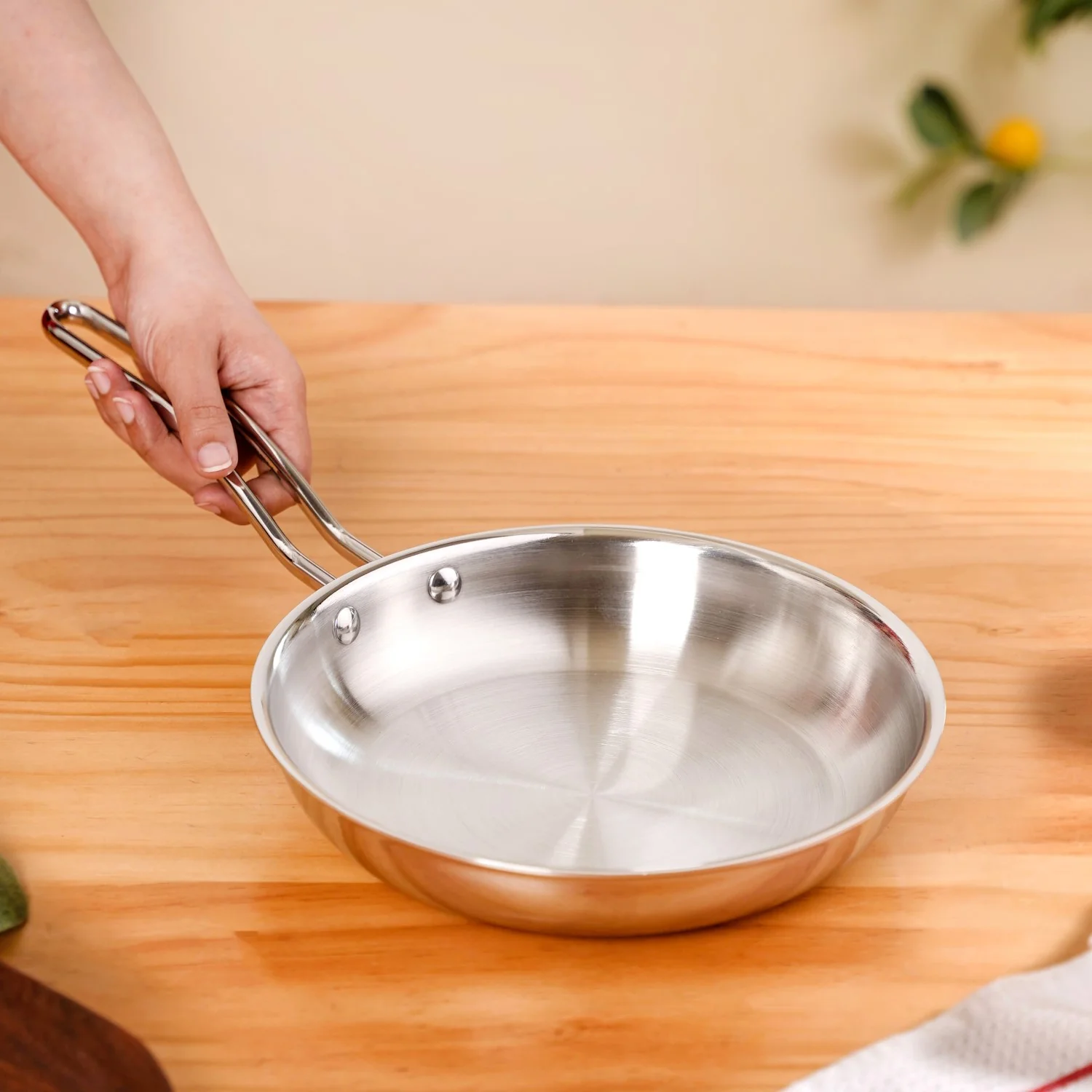 Extra Thick Tri Ply Stainless Steel Fry Pan 1500ml - Image 3