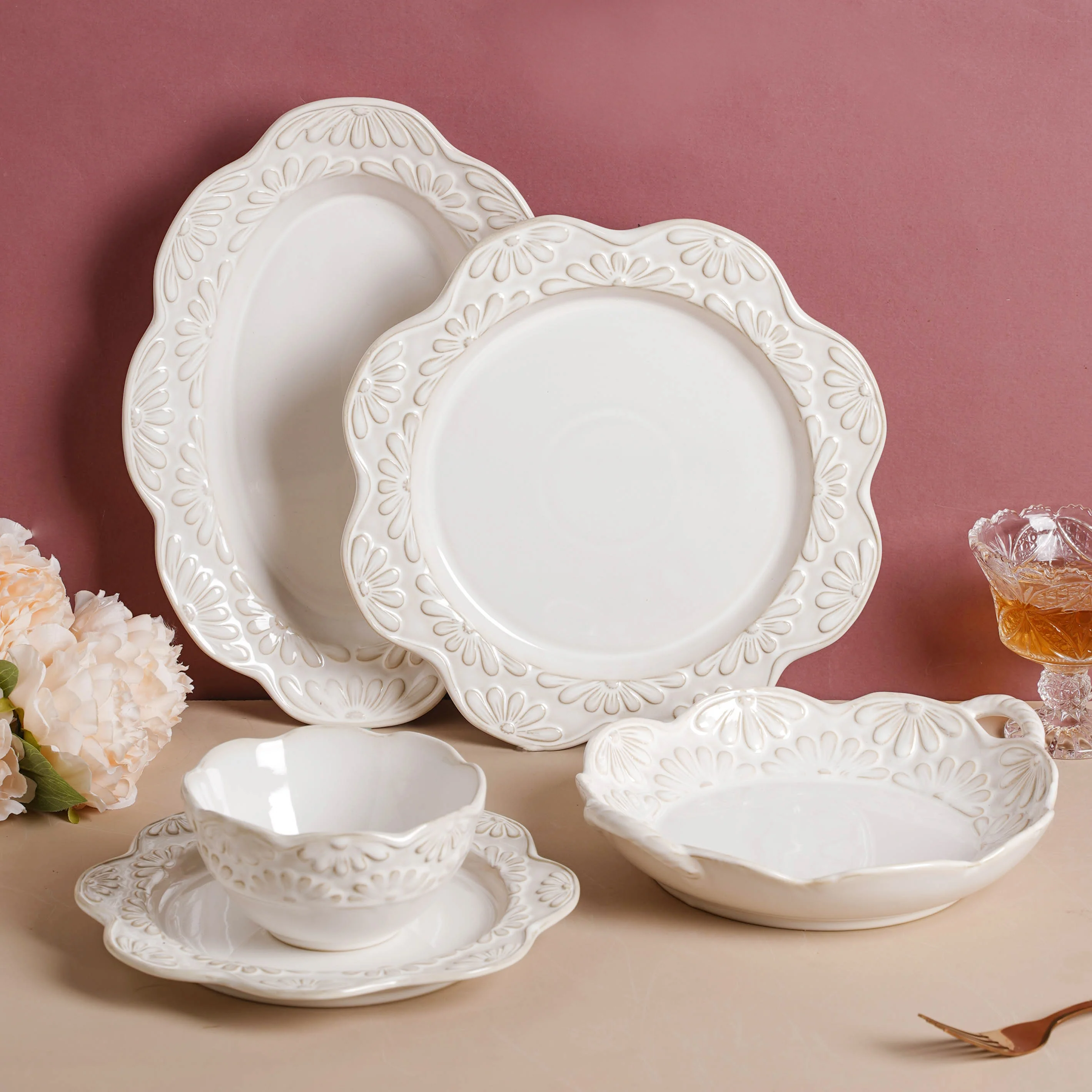 Faye Floral 23 Piece Dinner Set For 6 - Image 2