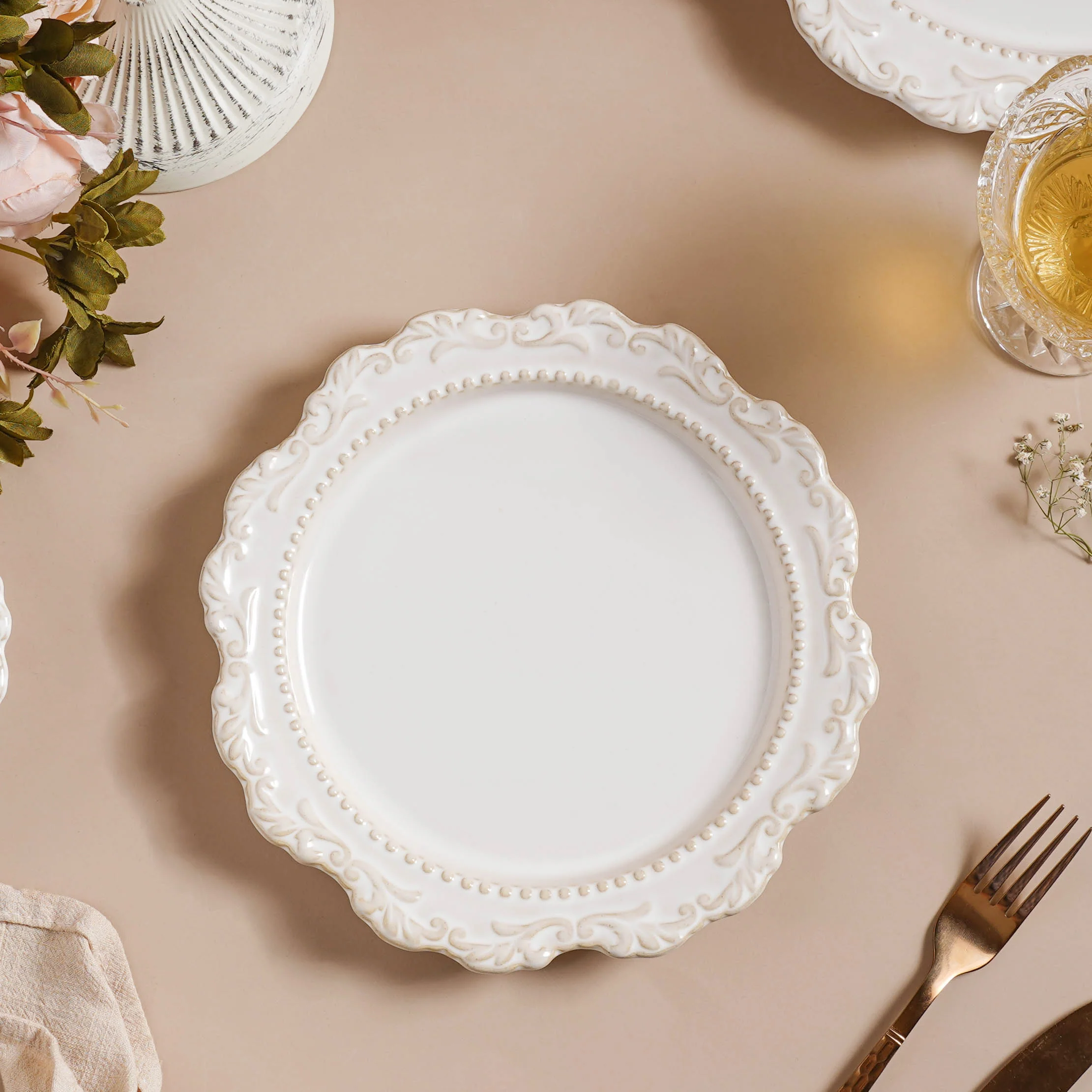 Faye Vintage 22 Piece Dinner Set For 6 - Image 10