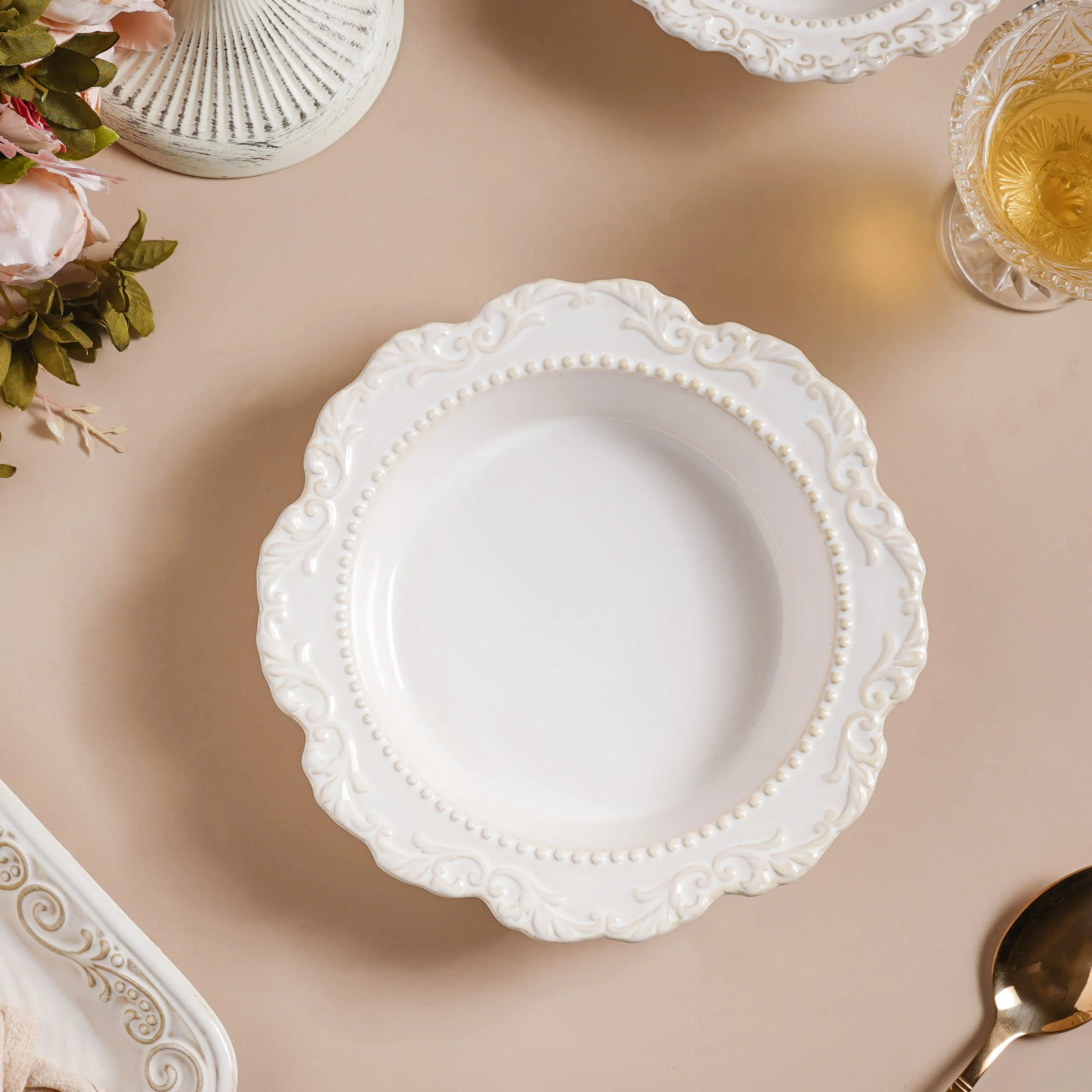 Faye Vintage 22 Piece Dinner Set For 6 - Image 11