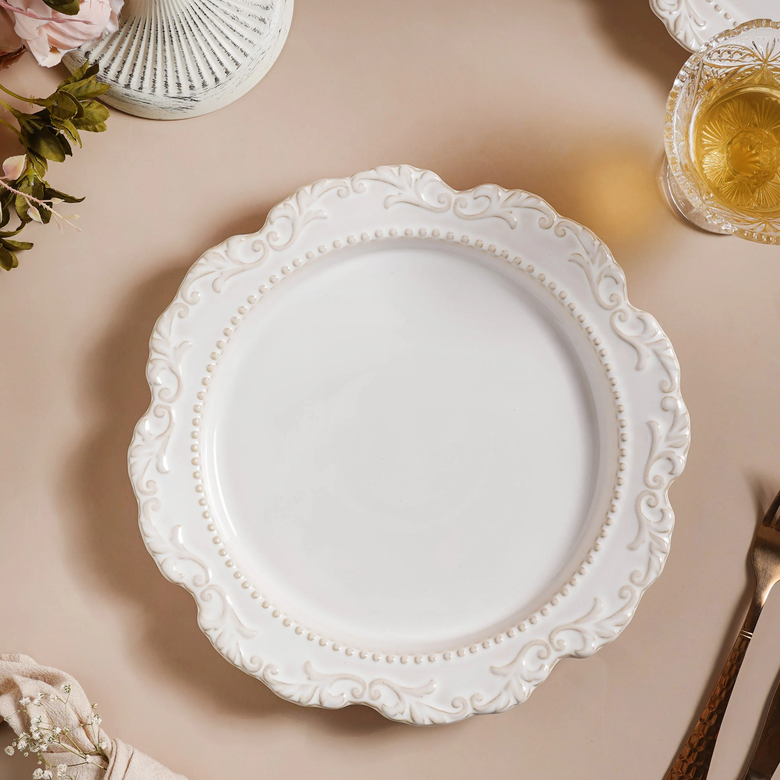 Faye Vintage 22 Piece Dinner Set For 6 - Image 4
