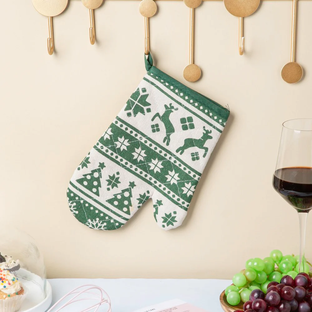 Festive Christmas Oven Mitt And Mat Green Set Of 2 - Image 8