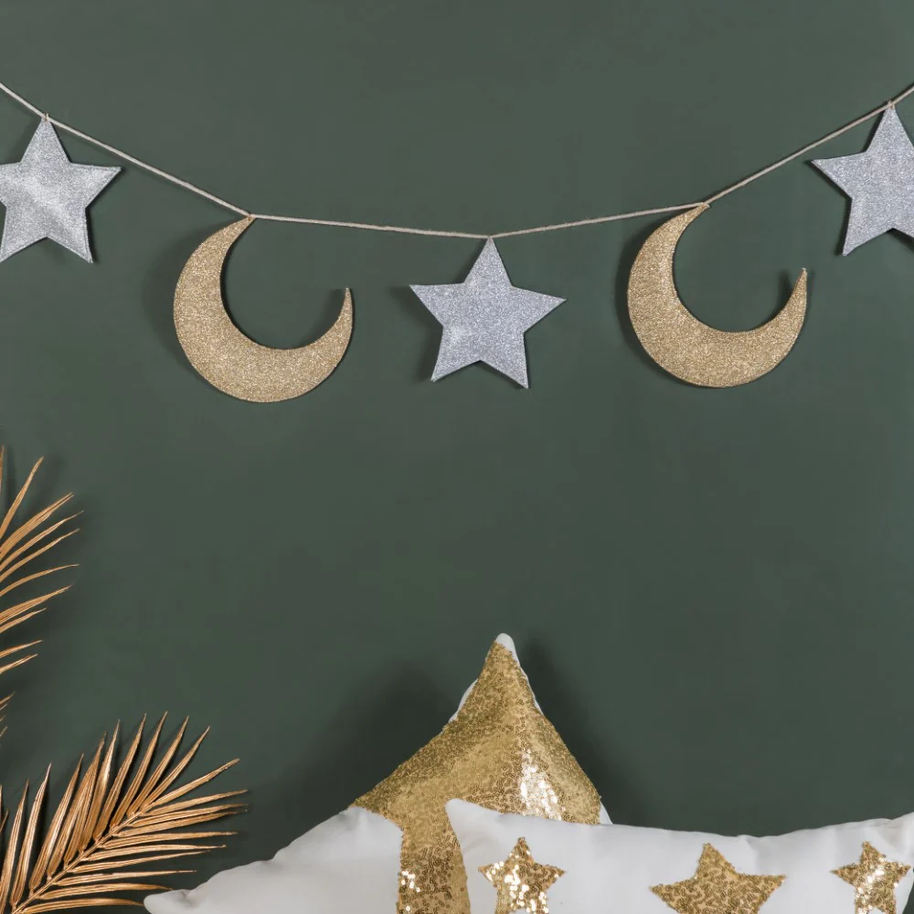 Festive Star And Moon Bunting 98 Inch - Image 6