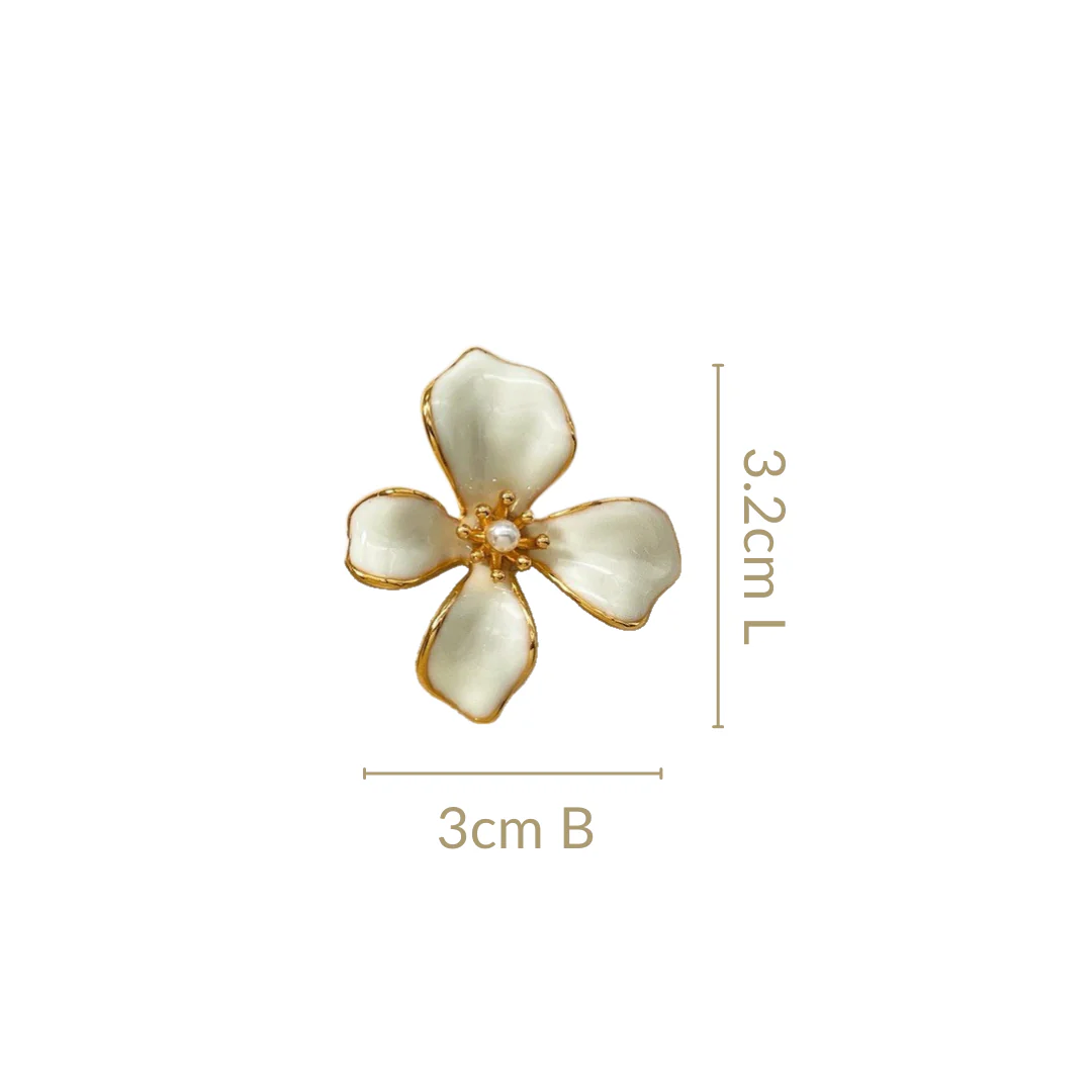 Flora Twist Stud Earrings White - Image 3