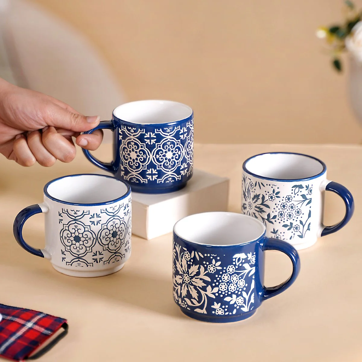 Floral Design Stackable Coffee Mugs Set of 4 240ml - Image 2