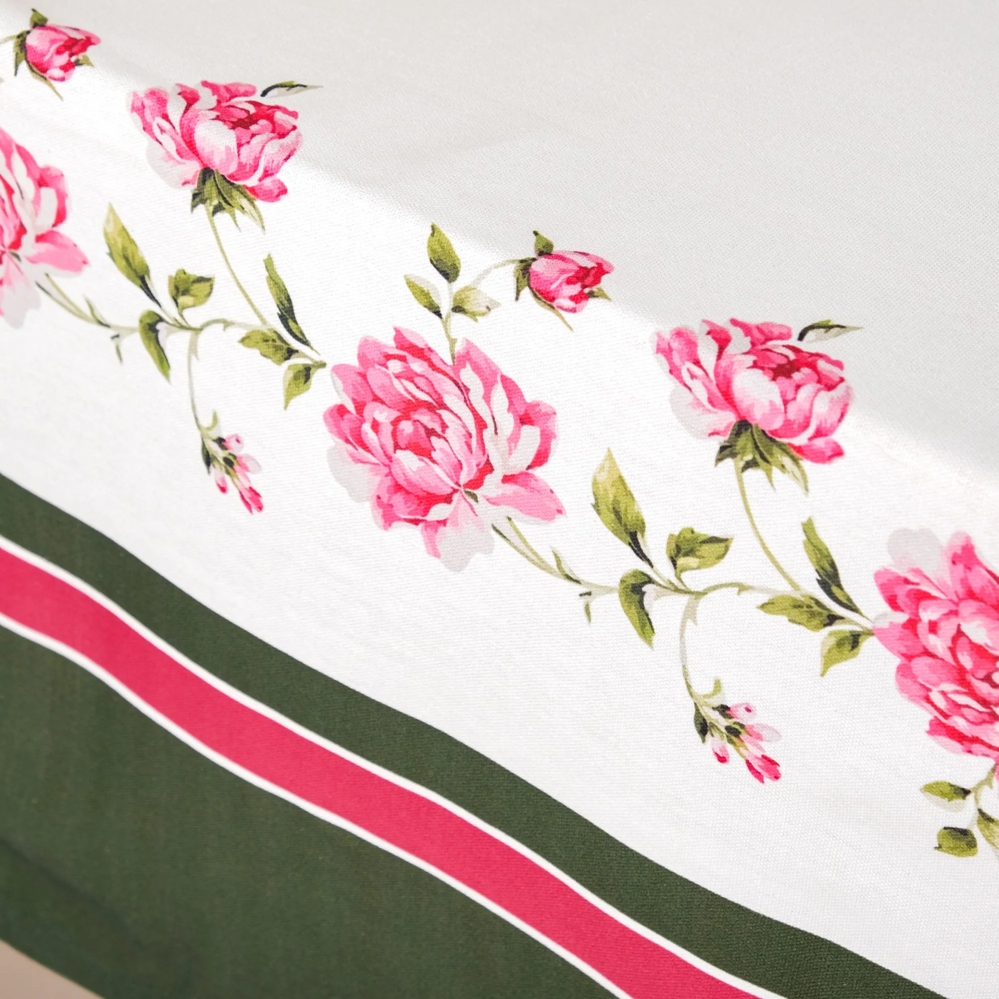 Floral Rouge Luxe 8 Seater Table Cloth 270x160cm - Image 4