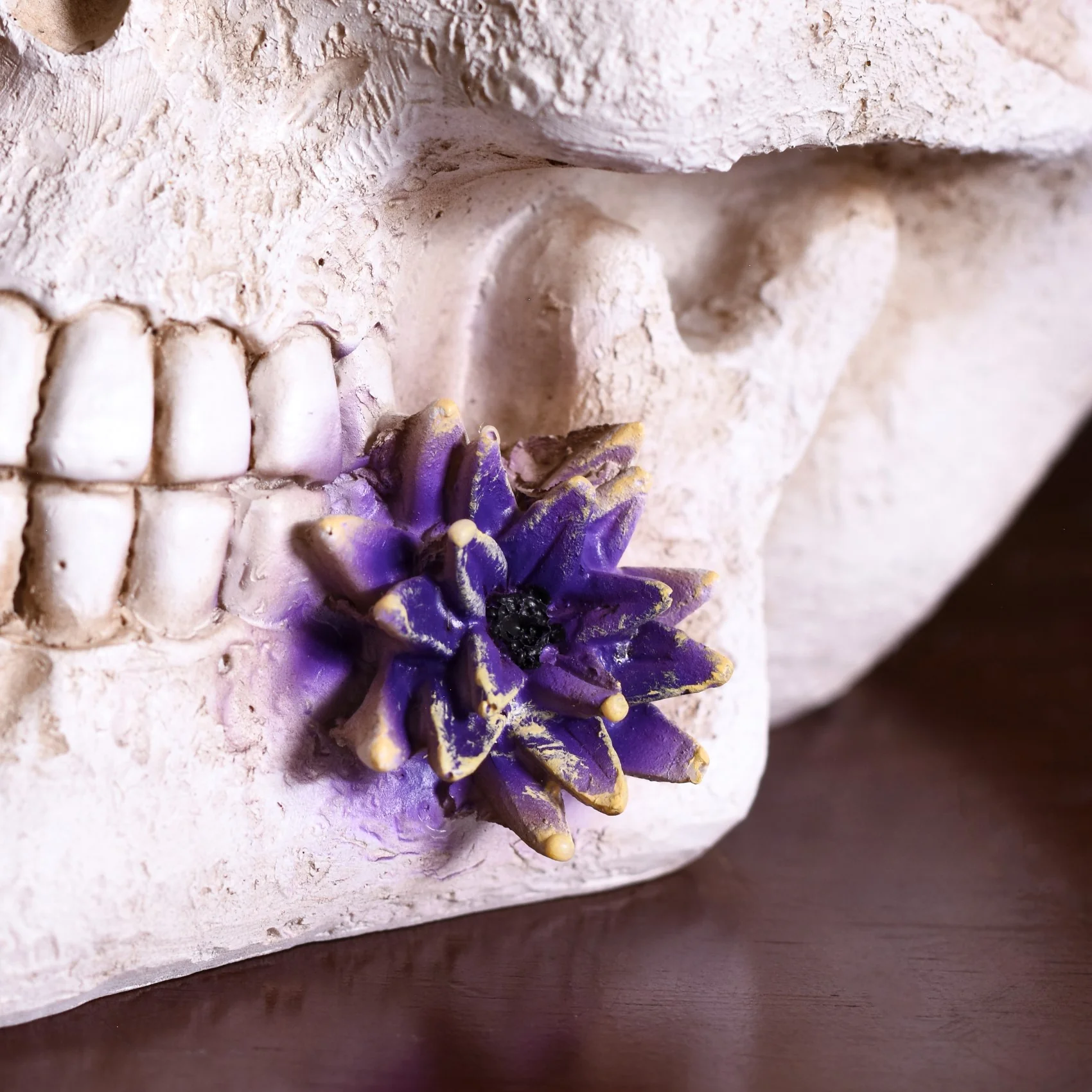 Floral Skull Decor Object - Image 7