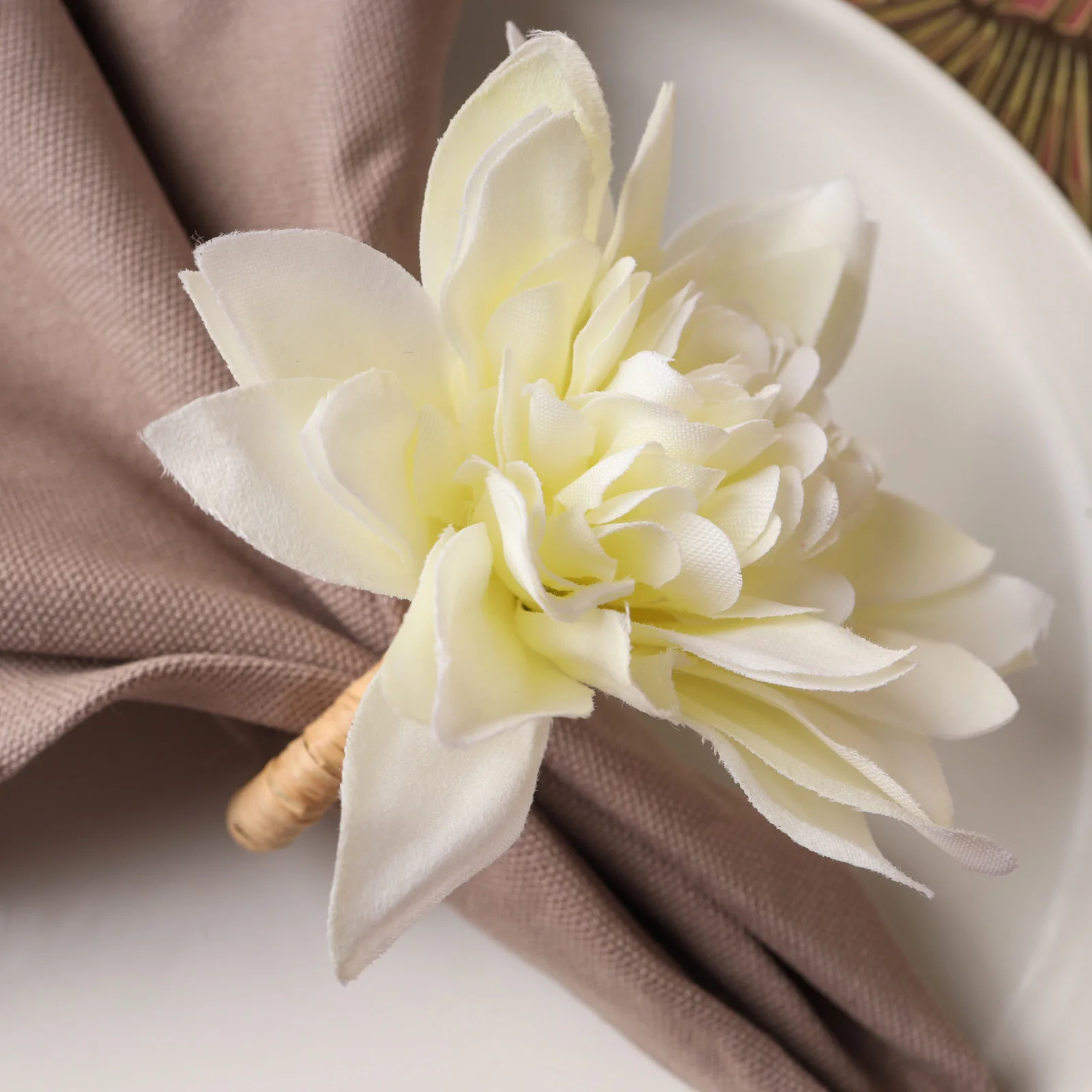 Flower Serviette Holder - Image 4
