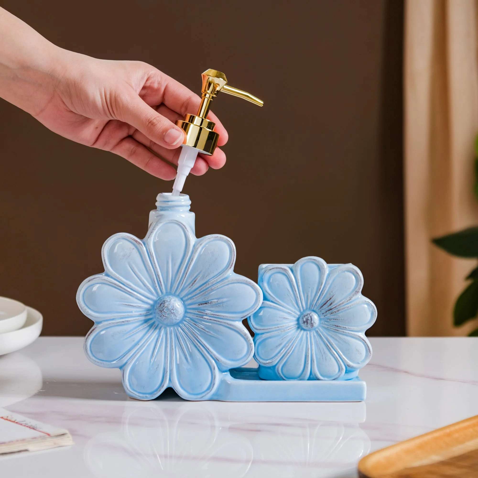 Flower Soap Dispenser With Holder Ceramic Blue - Image 3