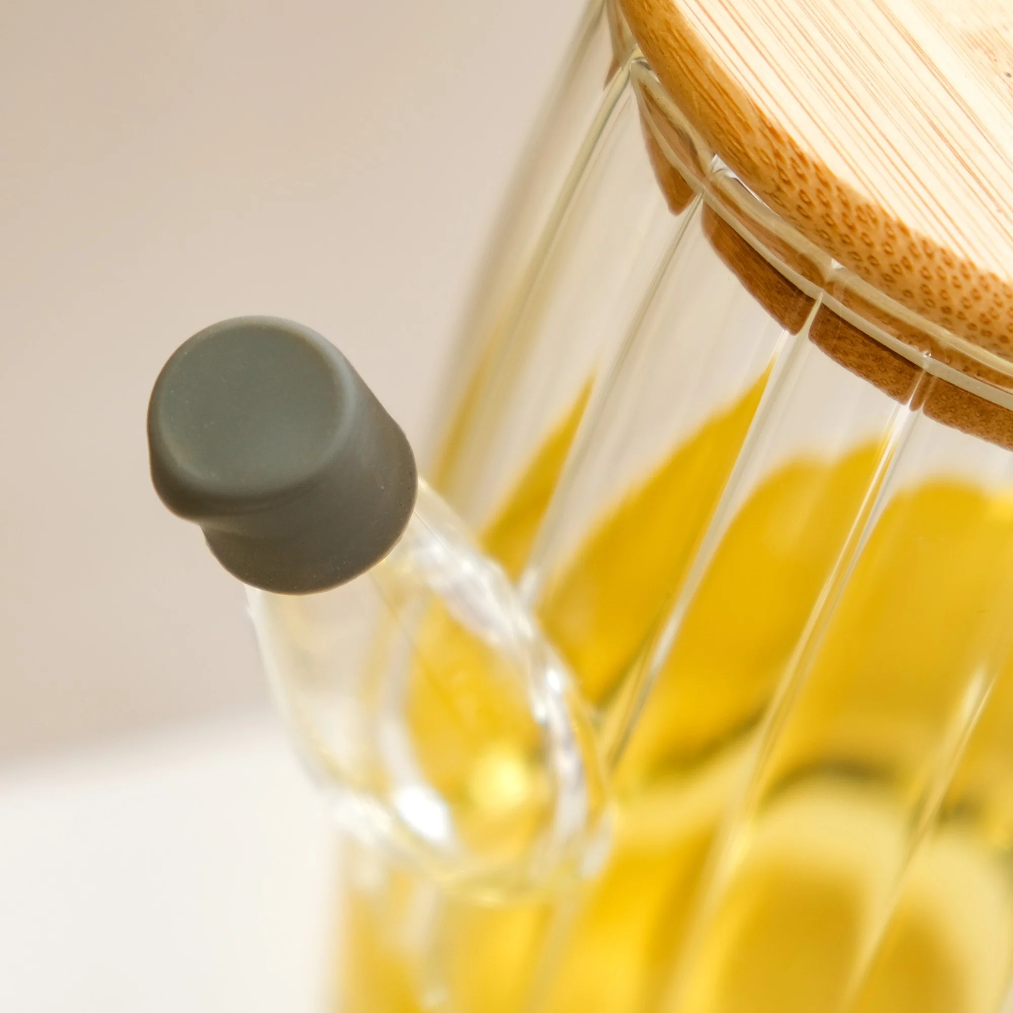 Fluted Borosilicate Glass Oil Jar 800ml - Image 7