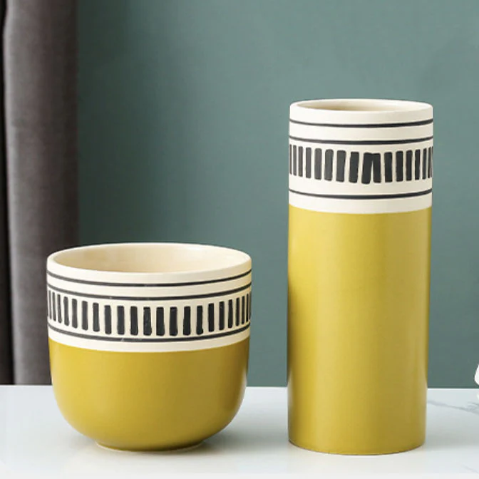 Fluted Matcha Flower Vase - Image 4