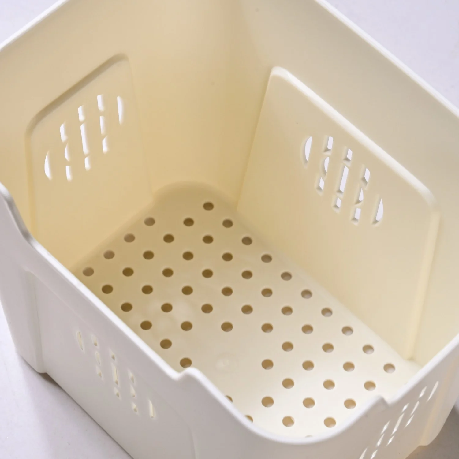 FreshGrid Tall Fridge Storage Box With 2 Compartments - Image 6