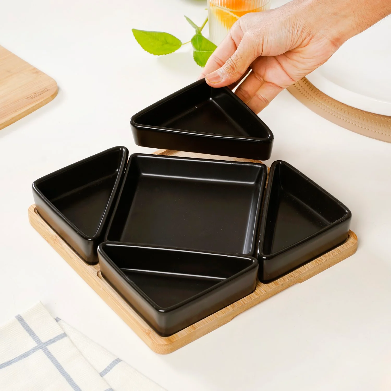 Geometric Matte Black Platter Set Of 6 - Image 4