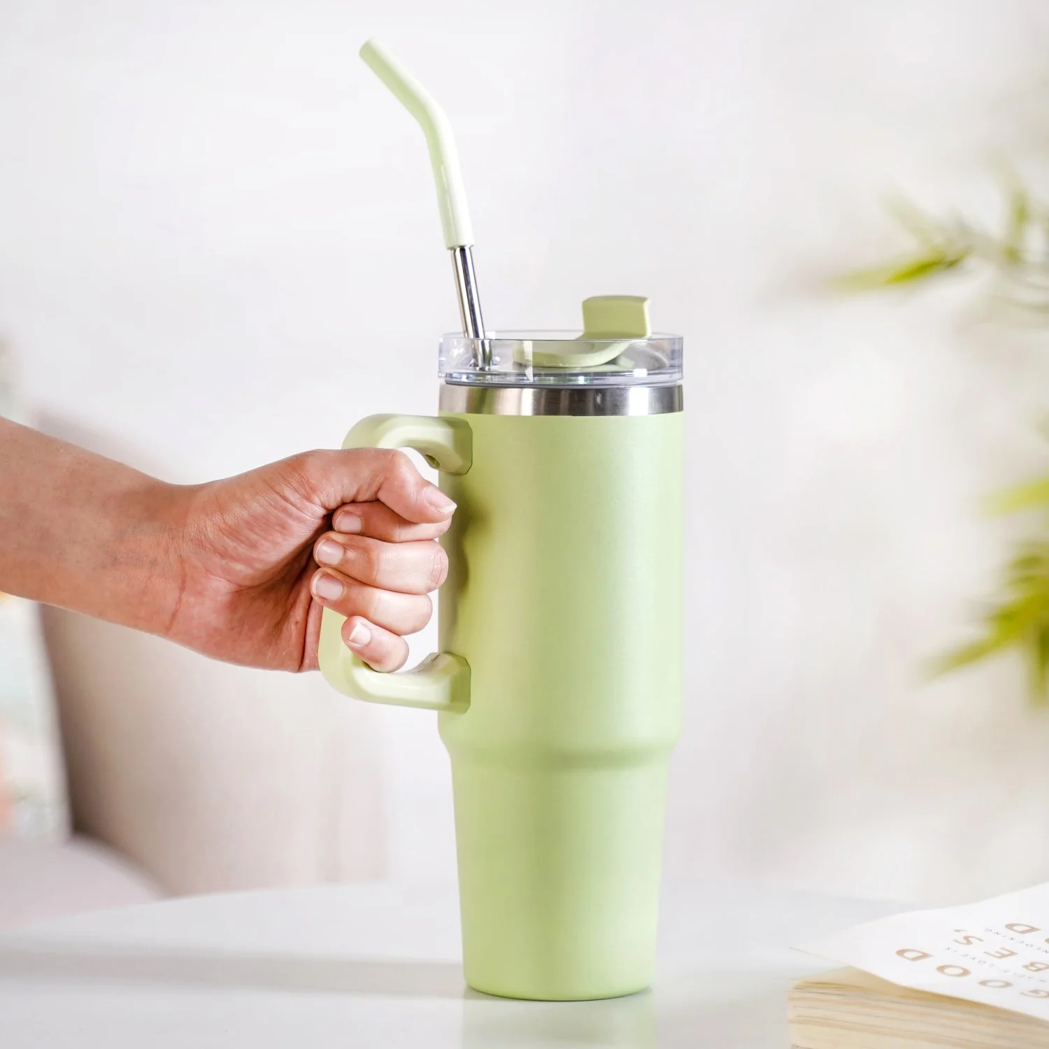 Glacio Insulated Water Bottle Tumbler With Handle Seafoam Green 850ml - Image 3