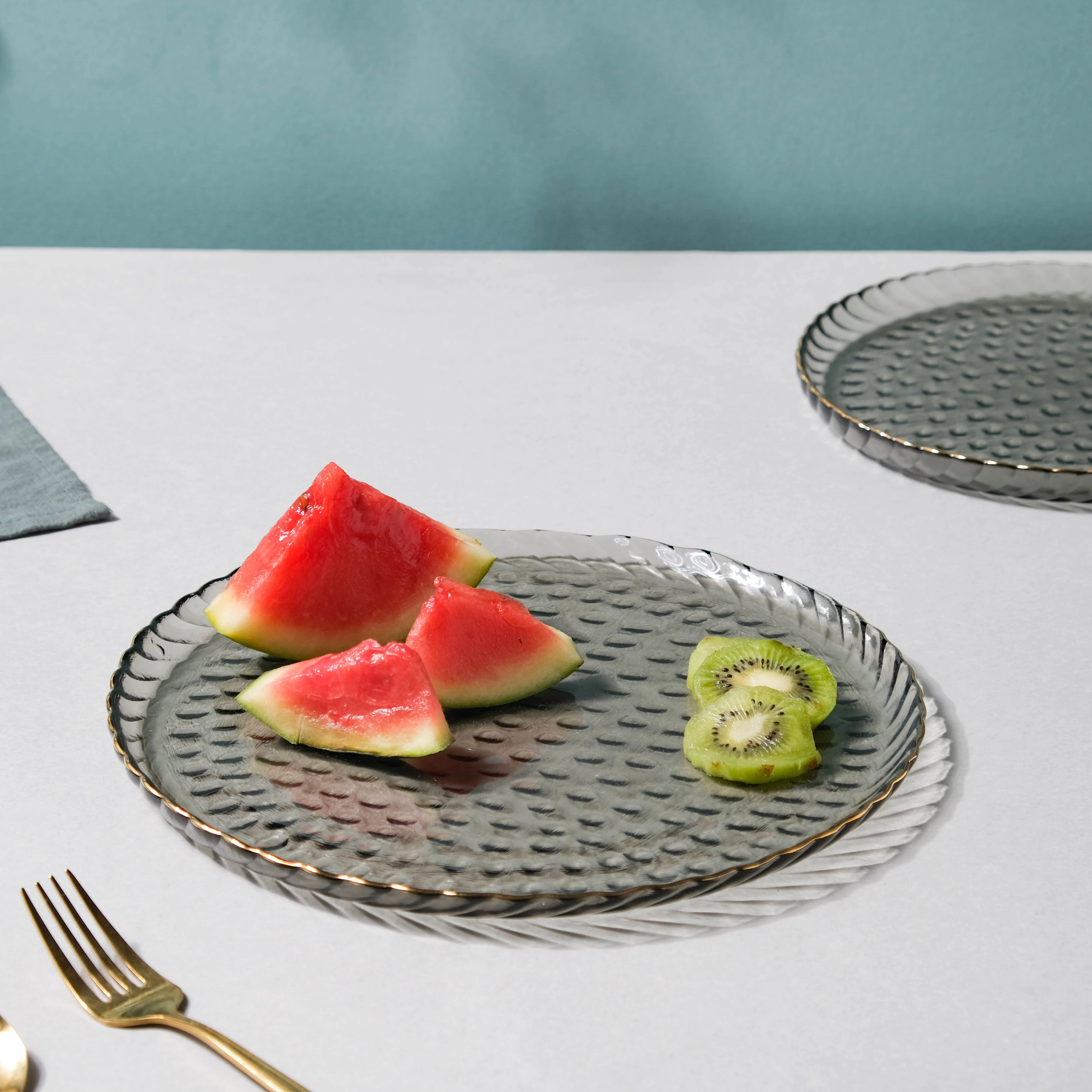 Glass Dinner Plate Grey - Image 4