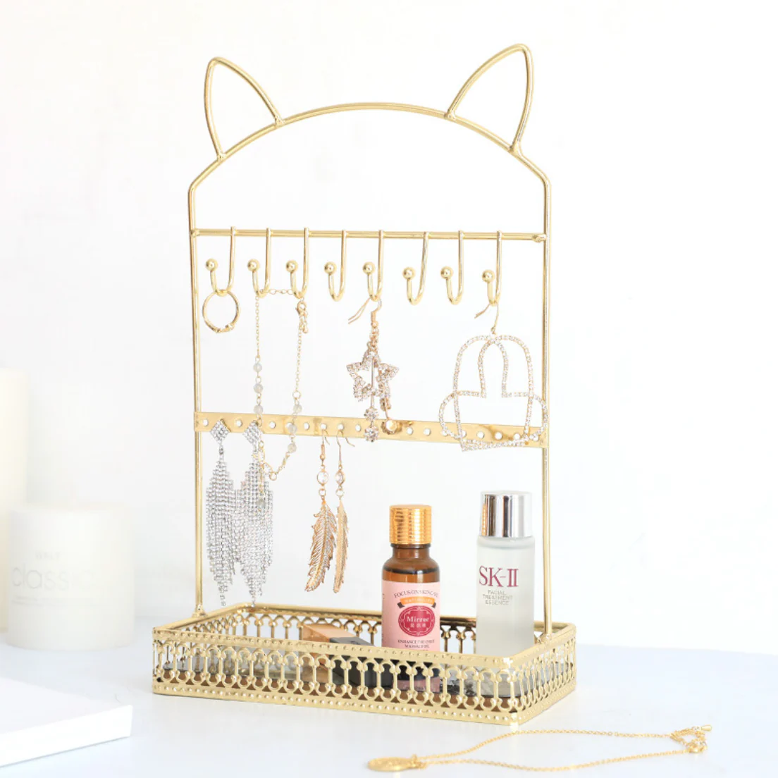 Gold Accessory Display - Image 7