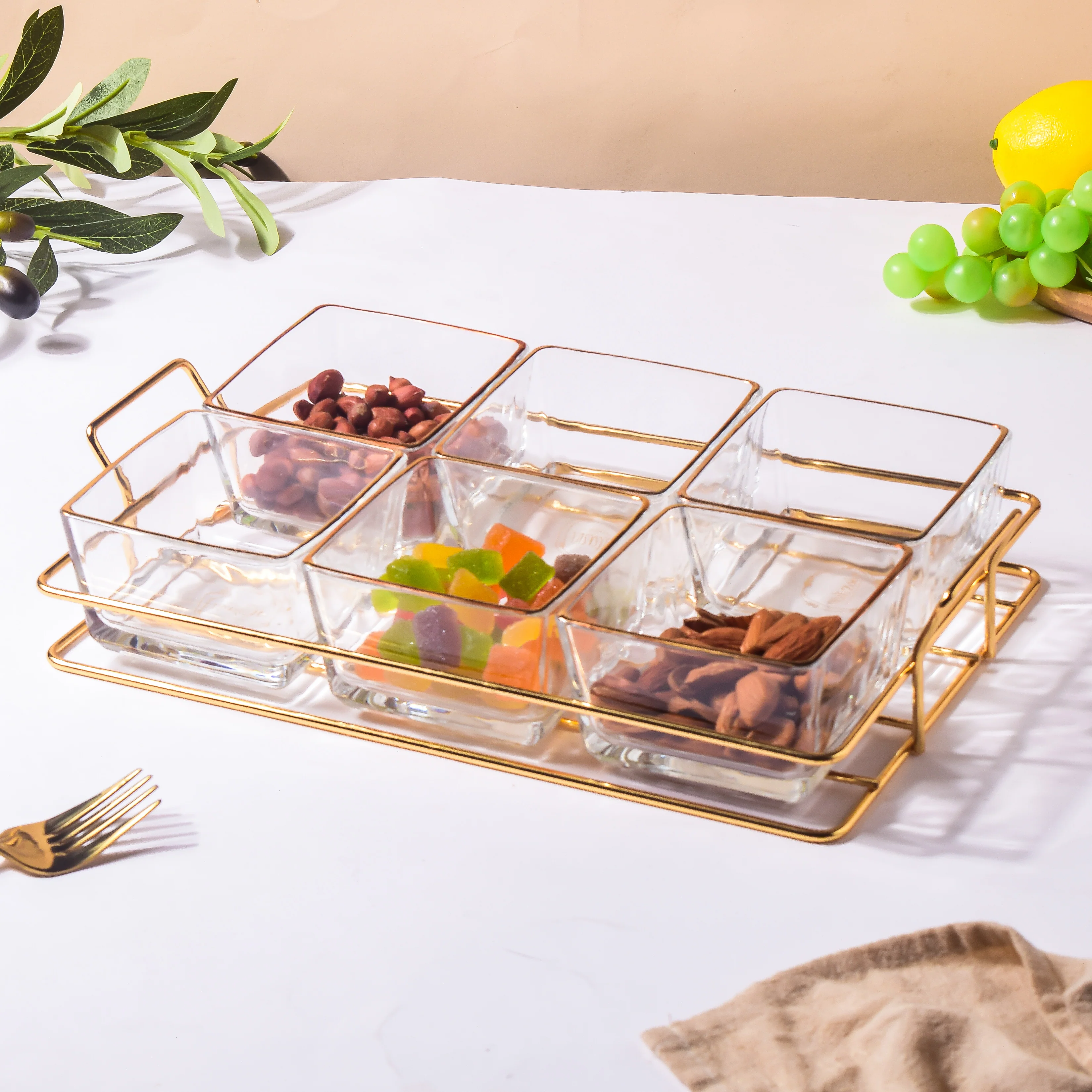 Gold Detailed Glass Bowls And Tray Set Of 7 200ml - Image 4