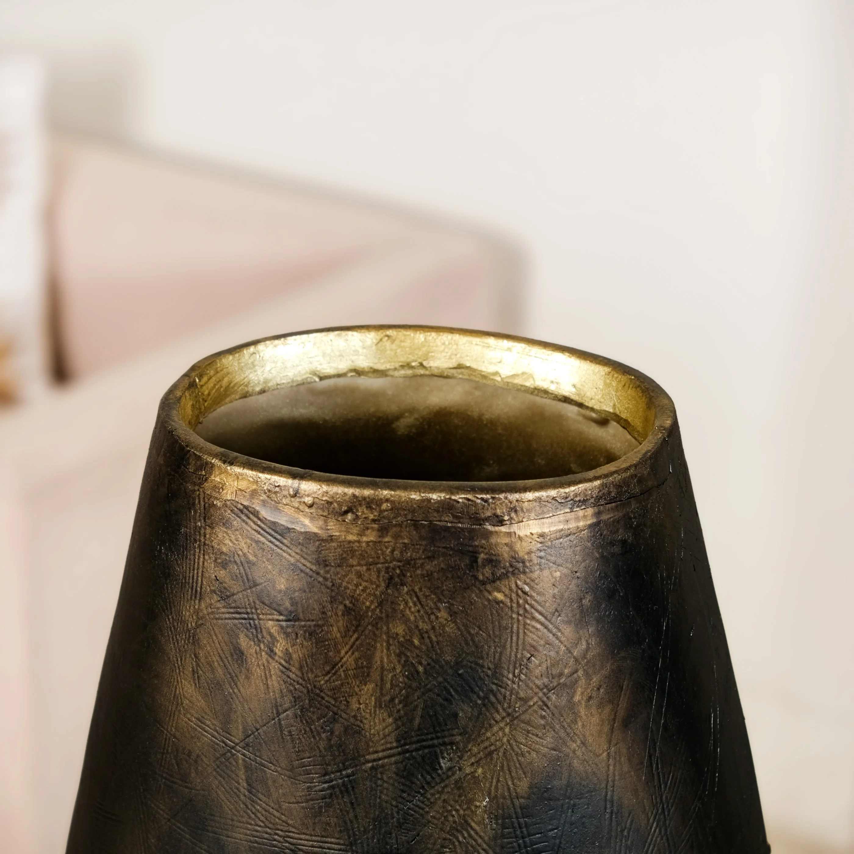 Gold Leaf Sculpted Flower Vase For Floor - Image 6
