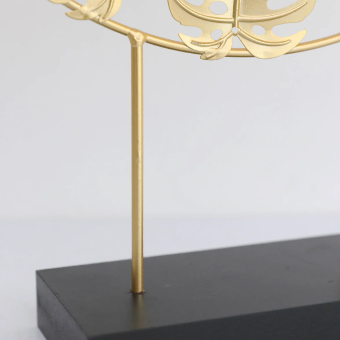 Golden Leaf Showpiece - Image 5