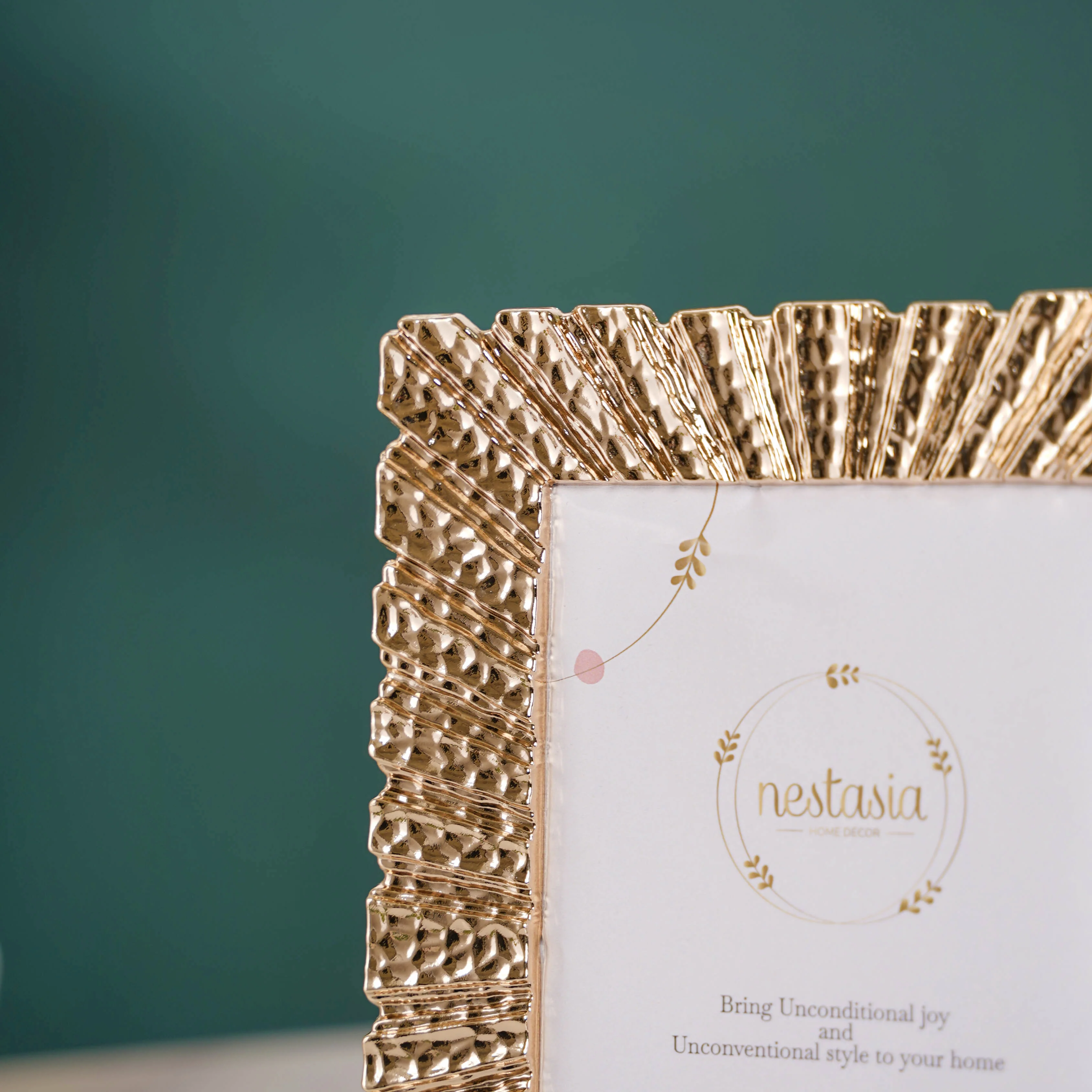 Golden Manzoku Photo Frame - Image 5