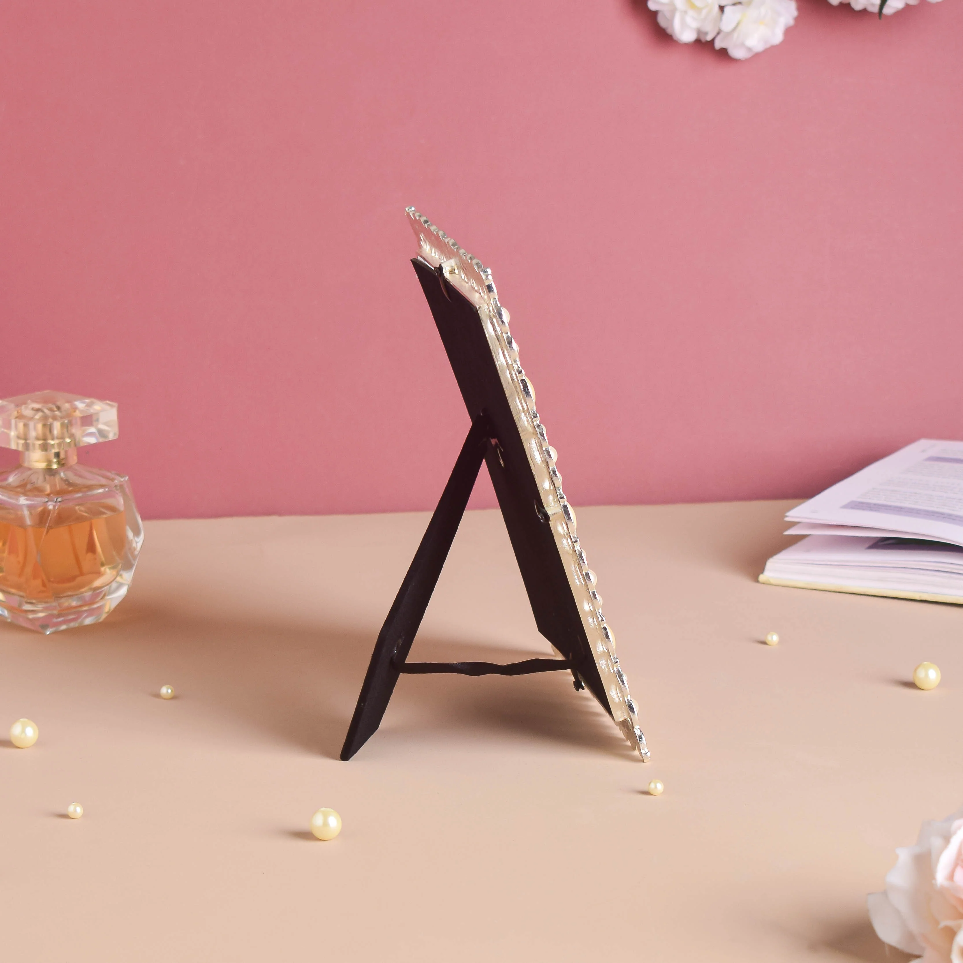 Golden Pearl Photo Frame Large - Image 8