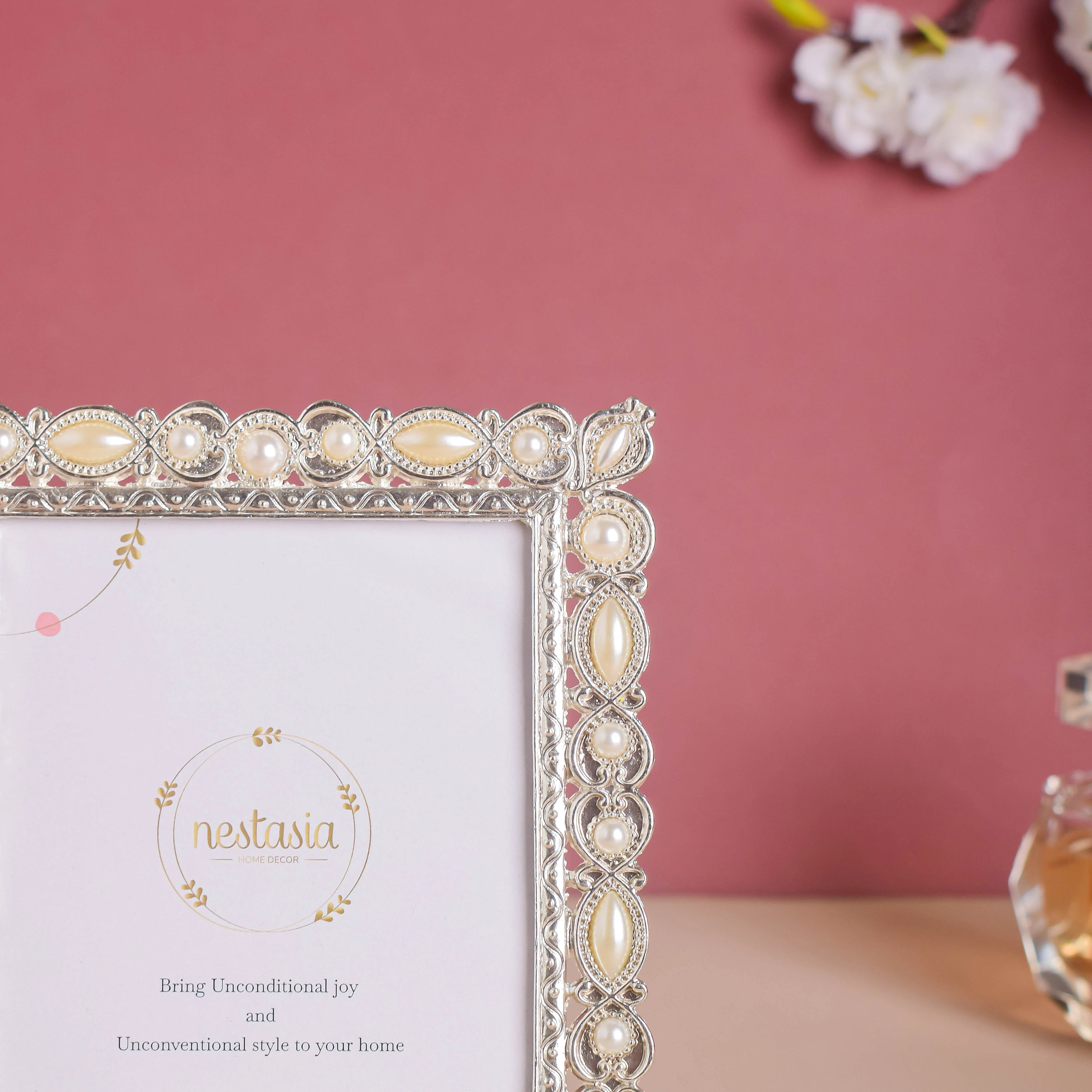 Golden Pearl Photo Frame Small - Image 4