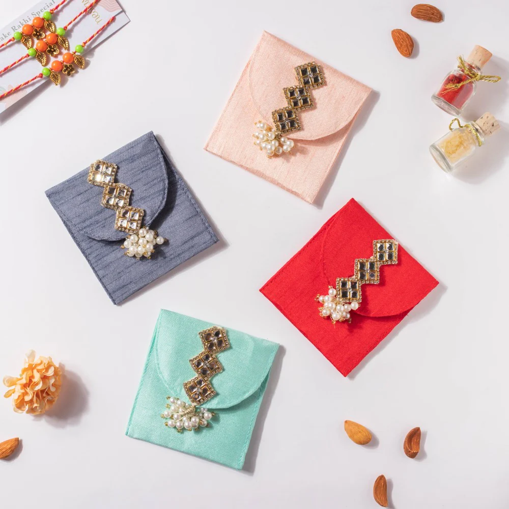Green Festive Envelope - Image 6