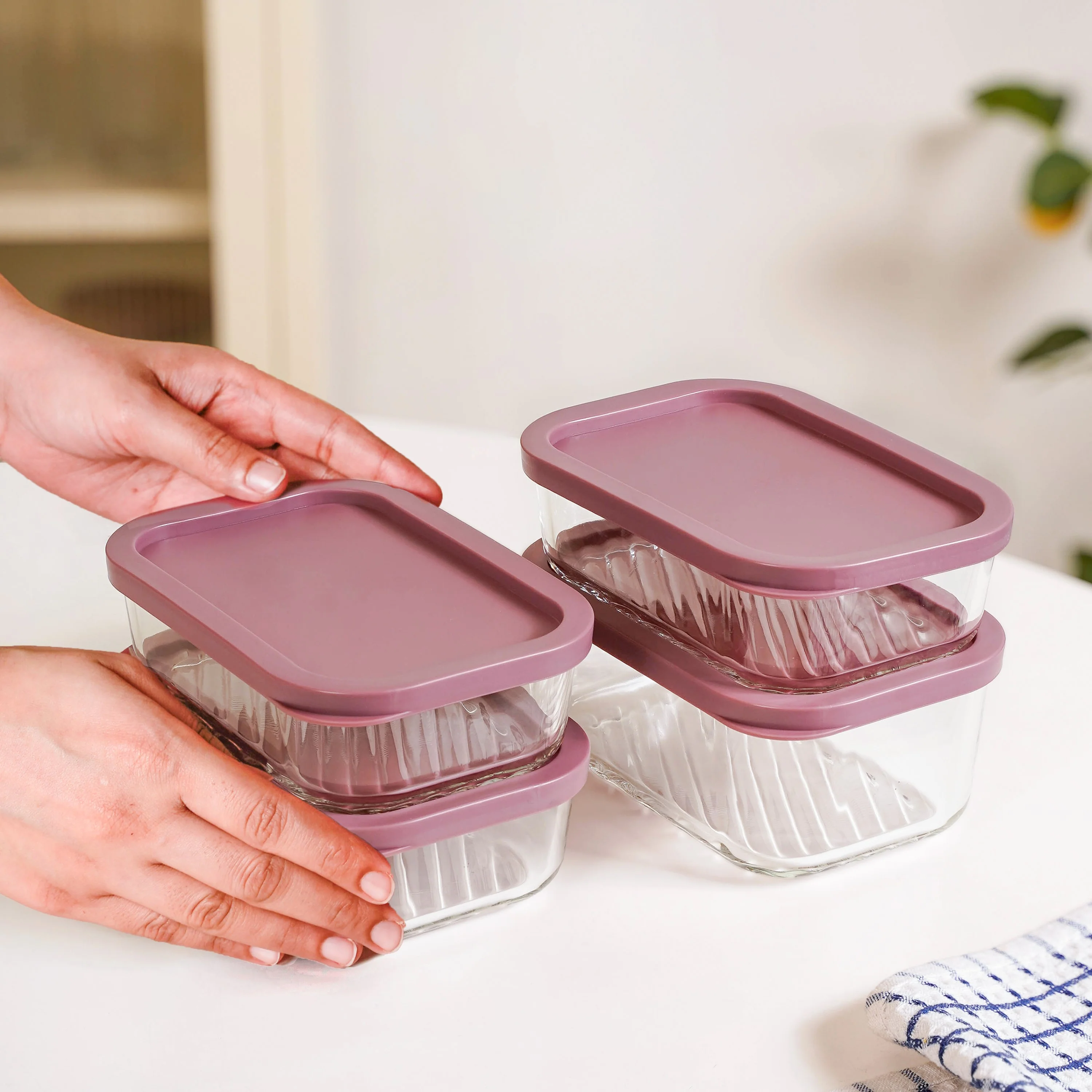 Groovo Food Container Set Of 4 M 520ml L 750ml - Image 3