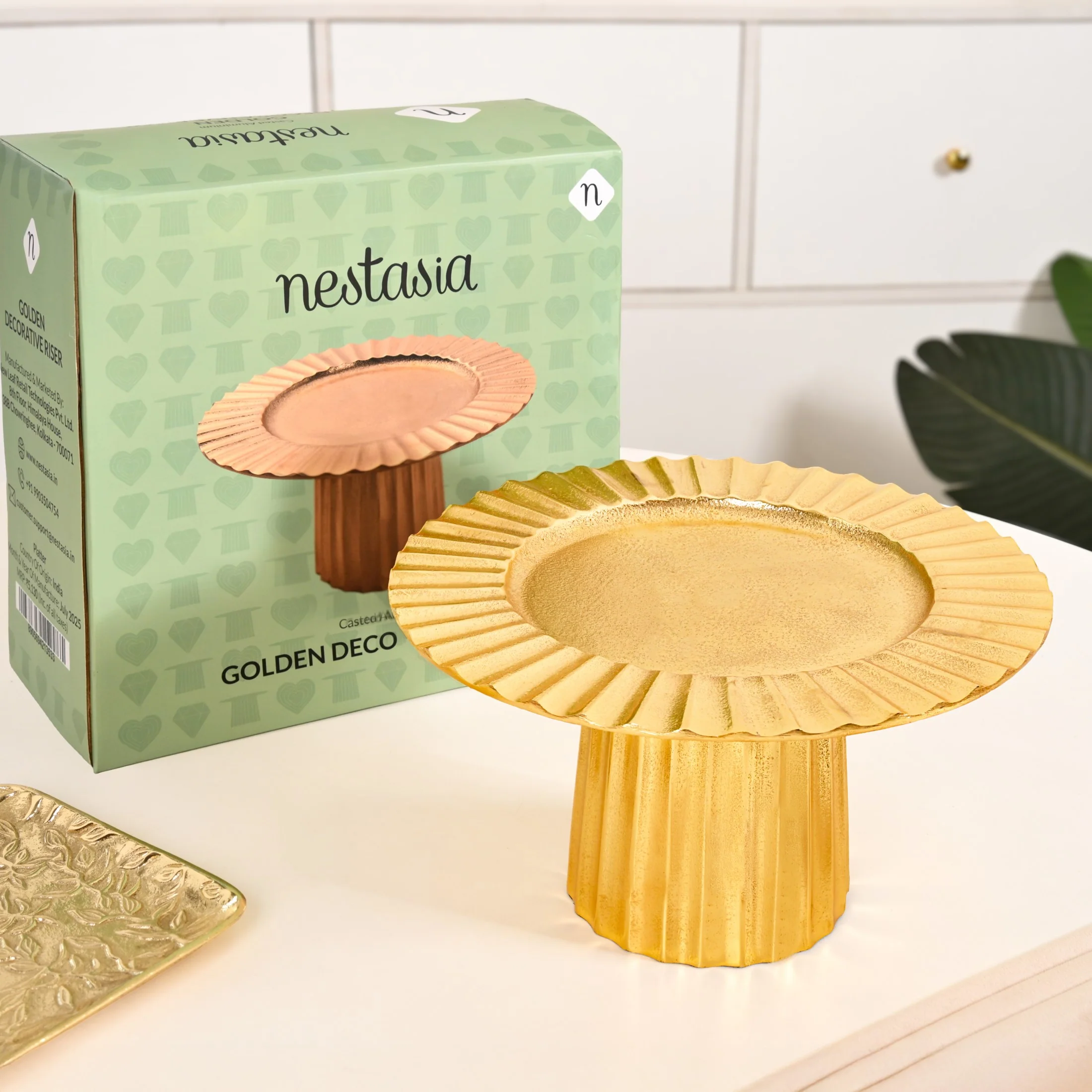 Halo Gold Dessert Riser Short - Image 4