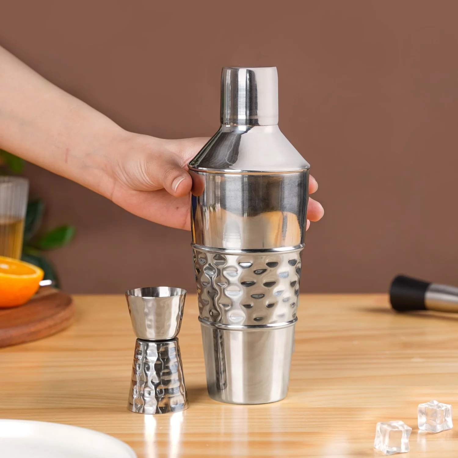 Hammered Texture Cocktail Shaker With Peg Measure - Image 2