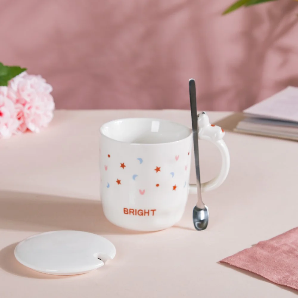 Hearty Party Patterned Mug With Lid And Spoon 300 ml - Image 2