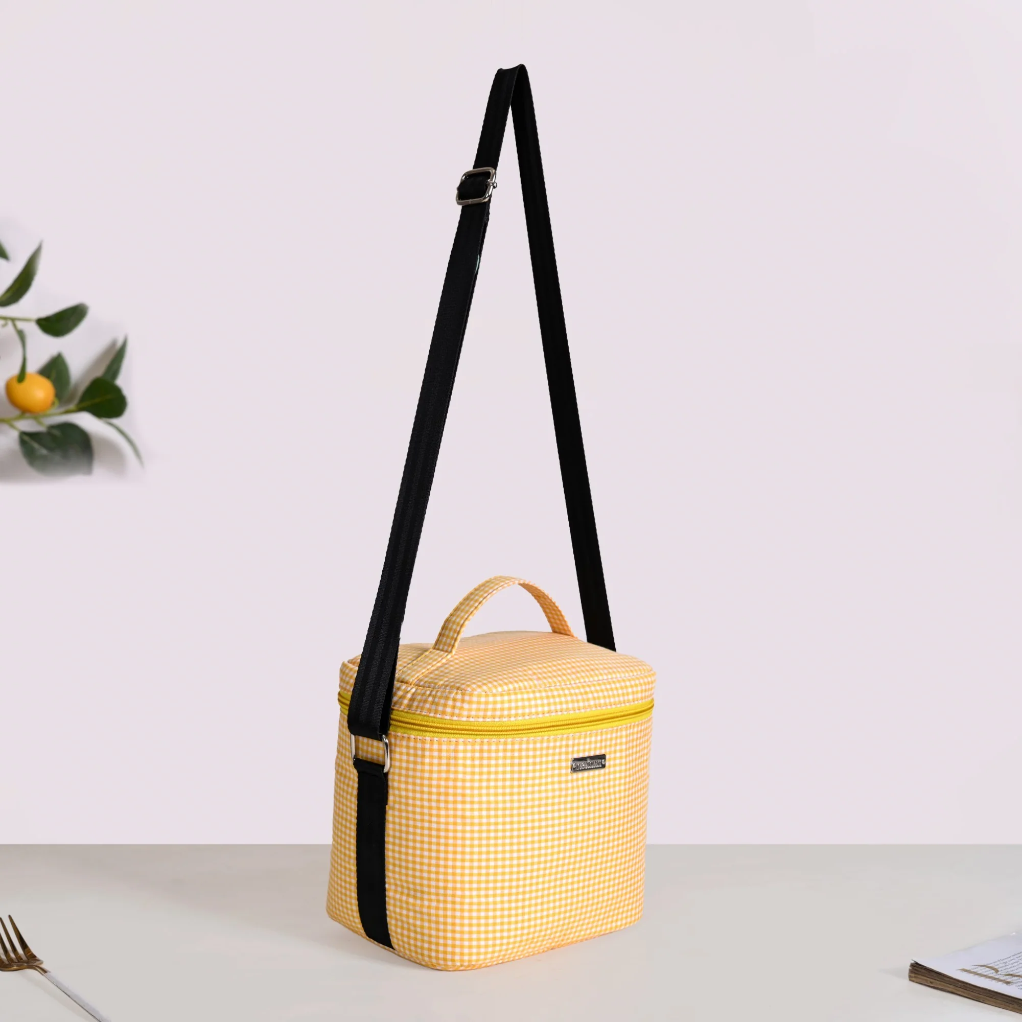 Heat Insulated Lunch Bag With Lunch Box Yellow - Image 6