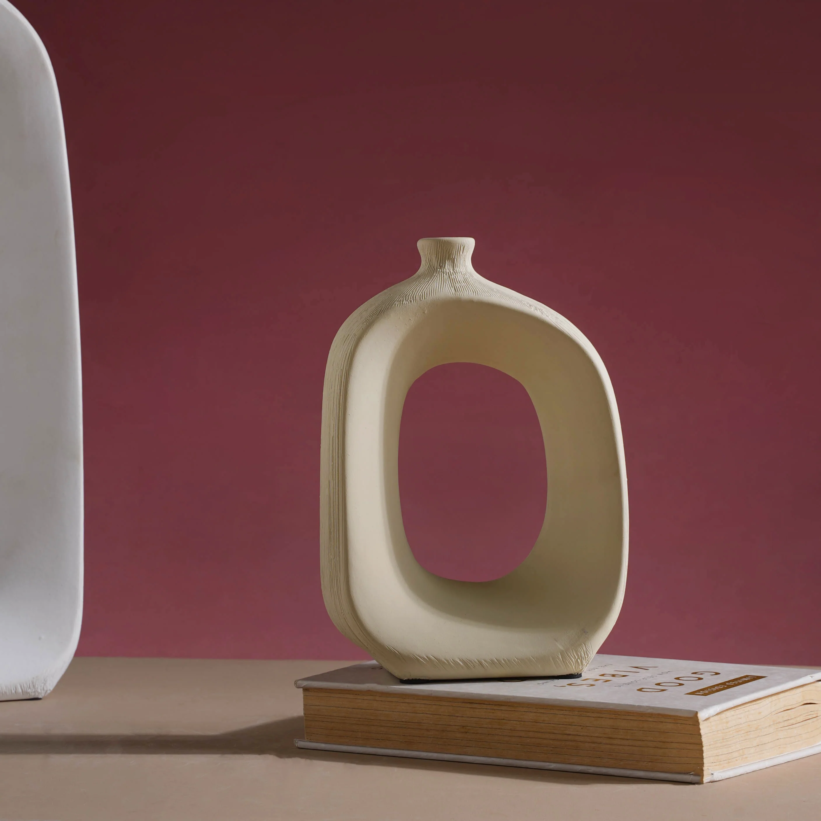 Hollow Vase - Image 10