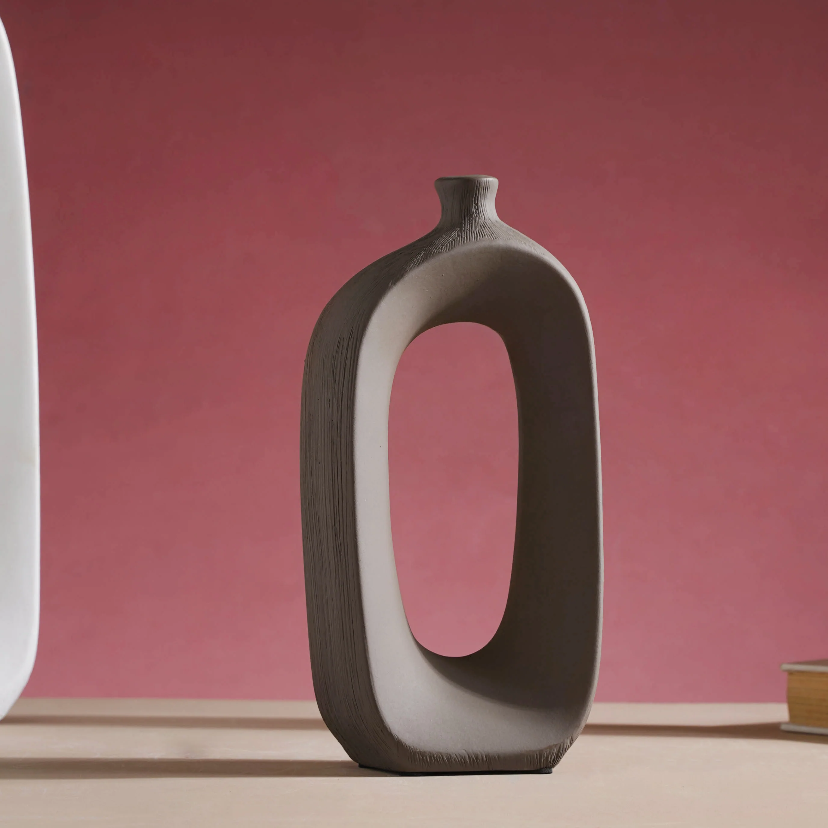 Hollow Vase - Image 9
